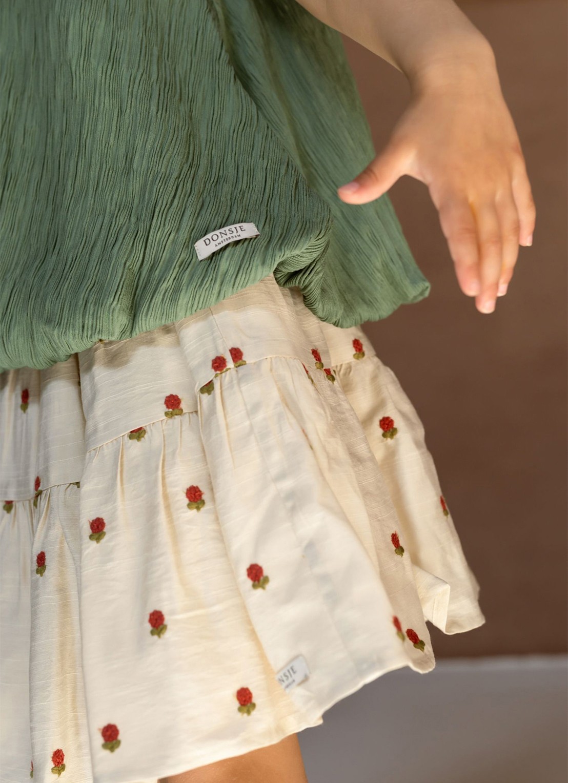 Donsje Amsterdam Lazie Red Roses rok met tule - voorkant 3 zand