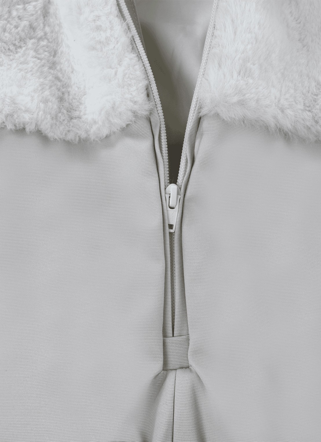 Donsje Amsterdam Maevie babypak met imitatiebont - detail 5 grijs