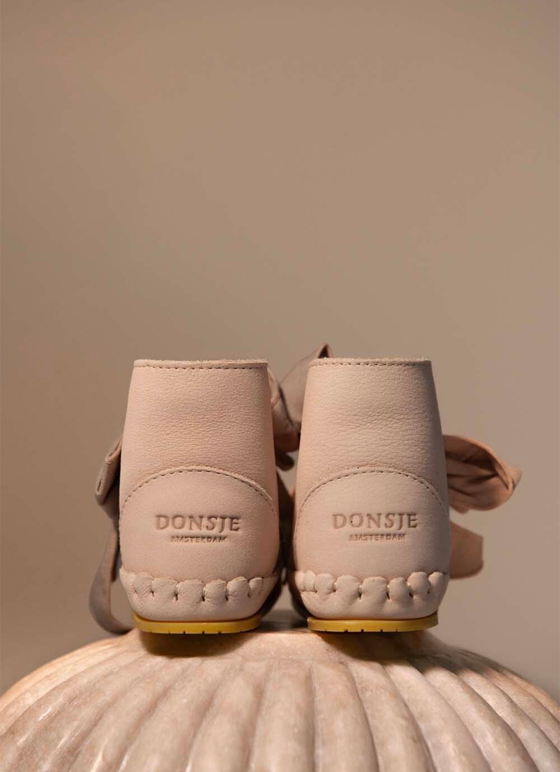 Donsje Amsterdam Pina Organza Booties - voorkant 2 beige