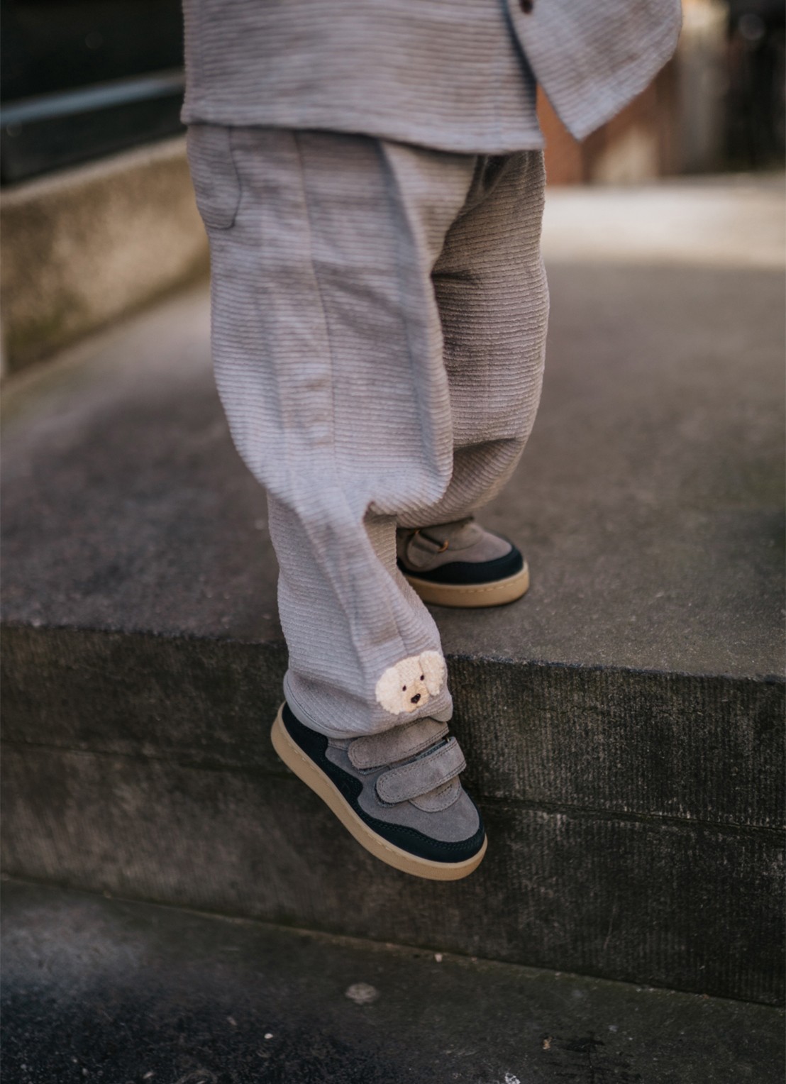 Donsje Amsterdam Pivalo sneaker van leer - detail 6 lichtblauw