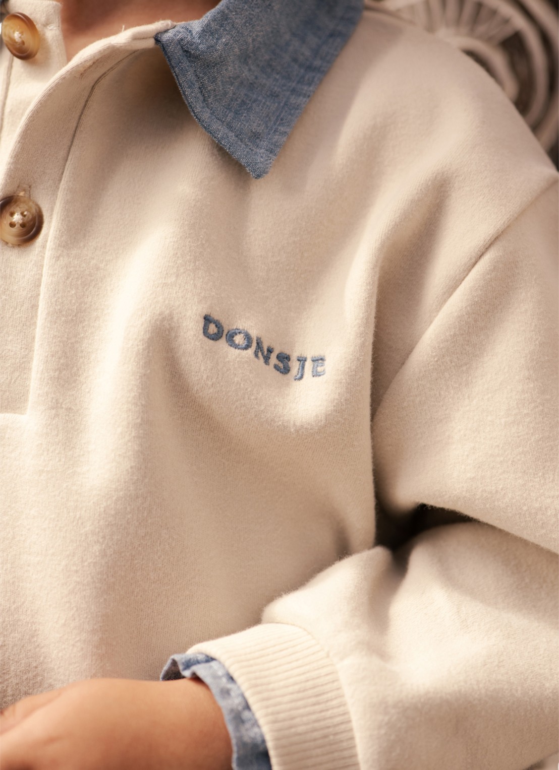 Donsje Amsterdam Priem sweater met polokraag - voorkant 2 beige