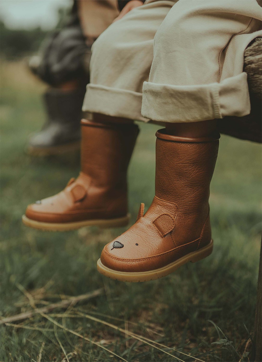 Donsje Amsterdam Wadudu Classic Boots | Bear - voorkant 7 cognac