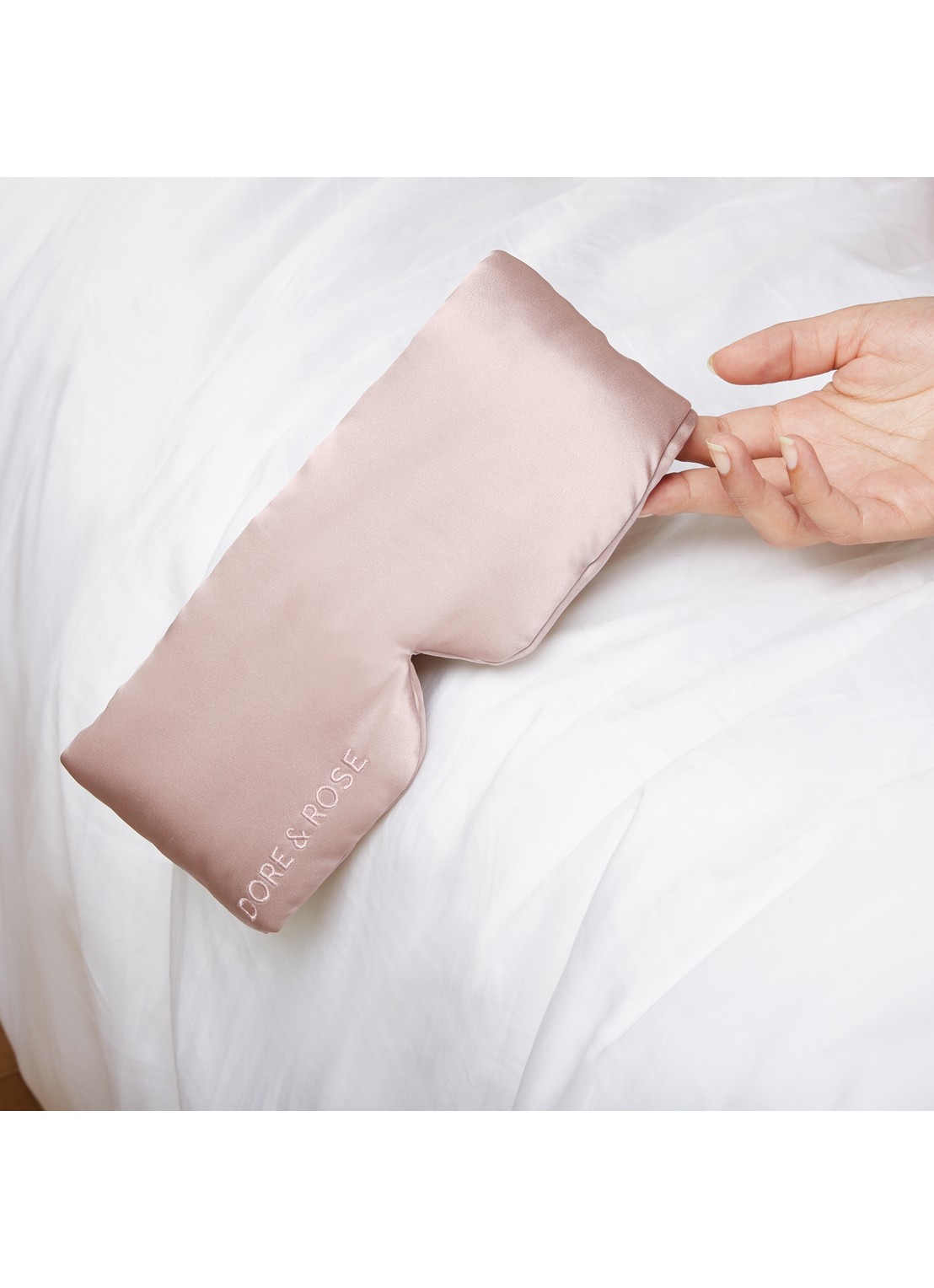 Dore & Rose Deep Sleep Mask - slaapmasker van zijde - detail nº 33 rêve éveillé