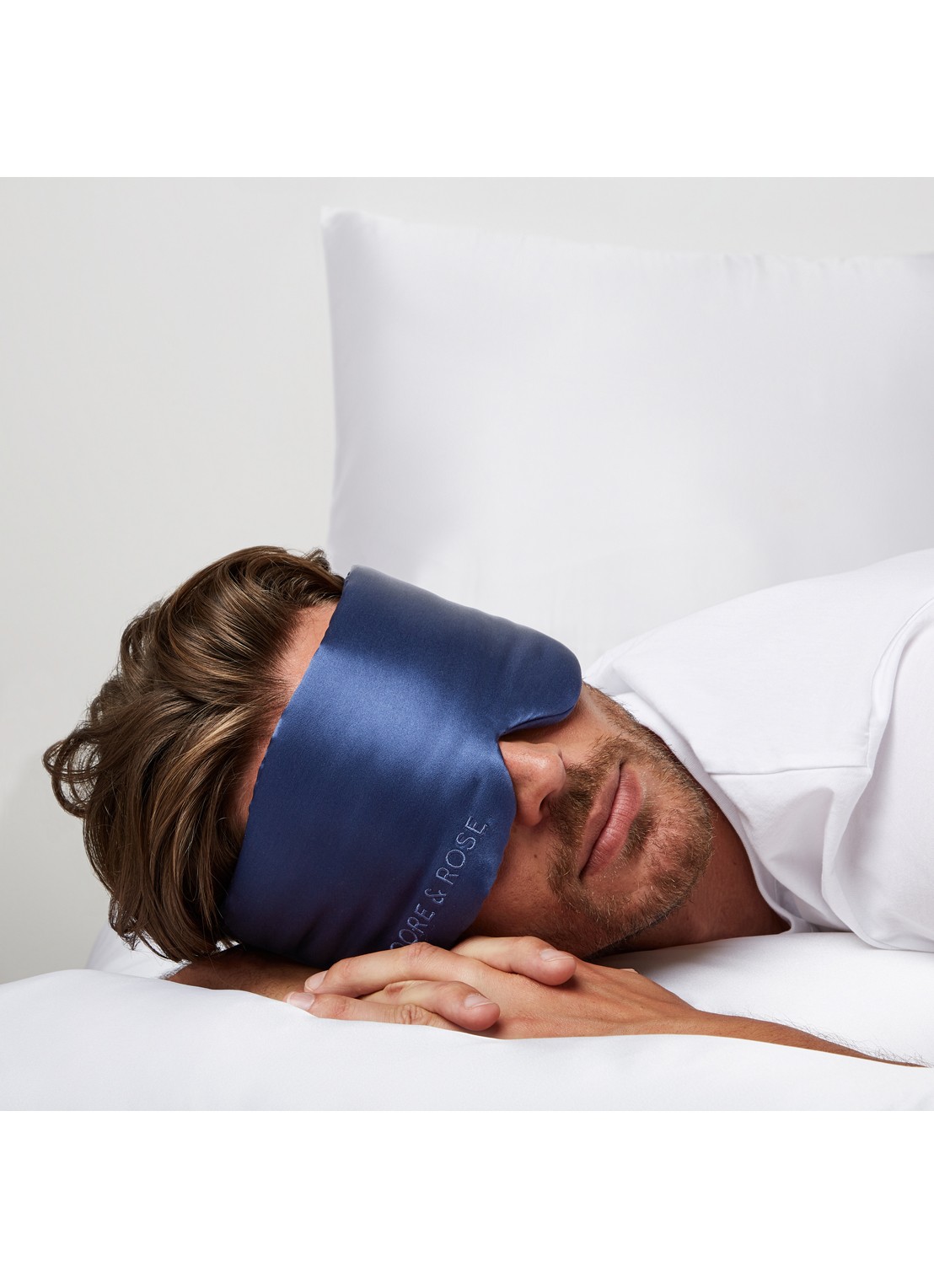 Dore & Rose Deep Sleep Mask - slaapmasker van zijde - detail 4 nº 65 ciel nocturne