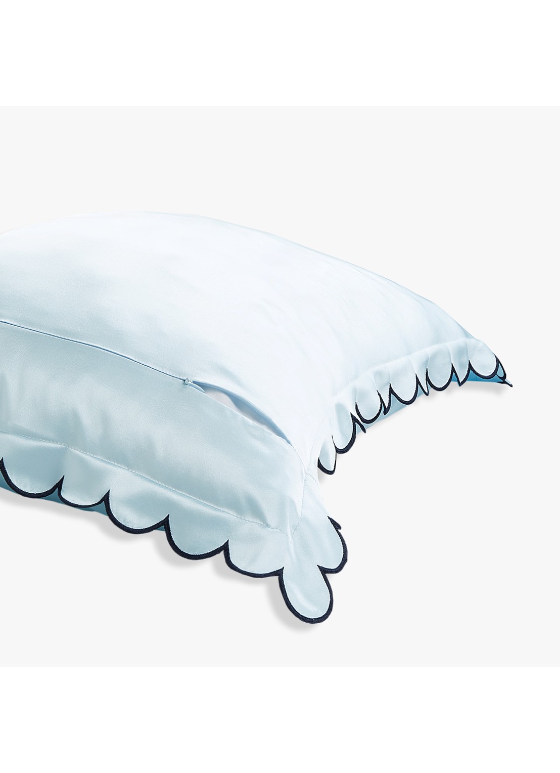 Dore & Rose Scallop Edge Pillowcase - kussensloop - voorkant 2 bleu ciel no11