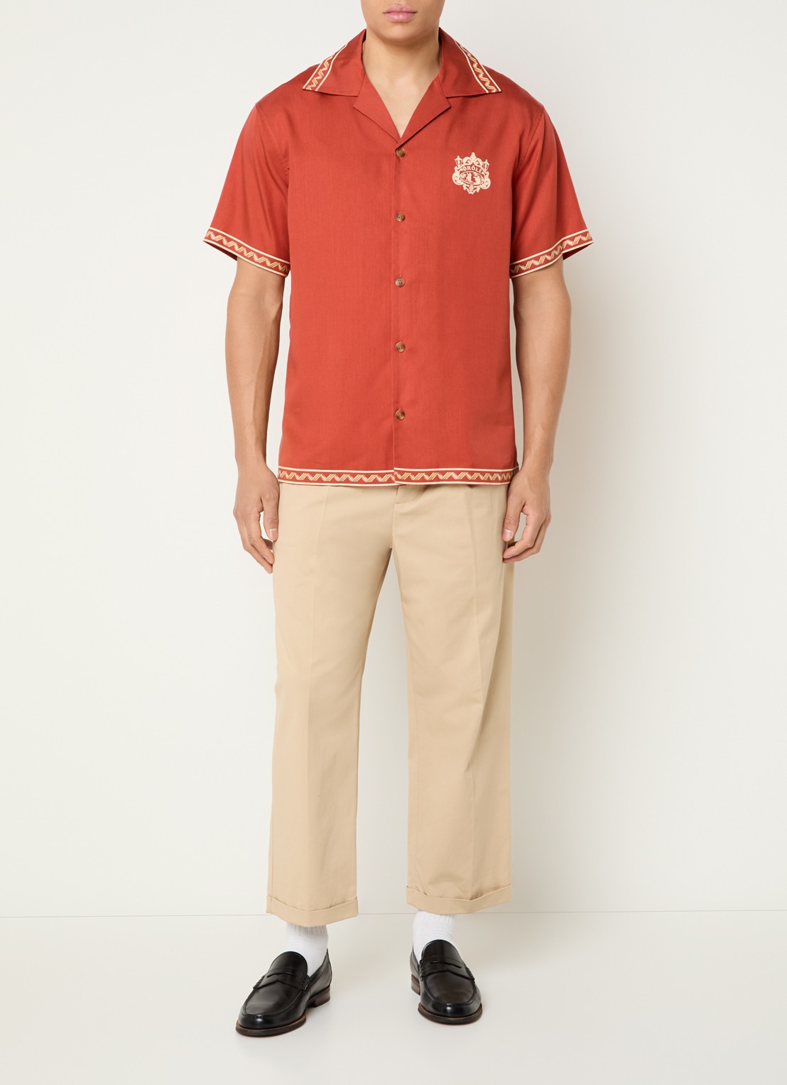 Drôle de Monsieur Danseurs met logo- en backprint - voorkant 2 steenrood