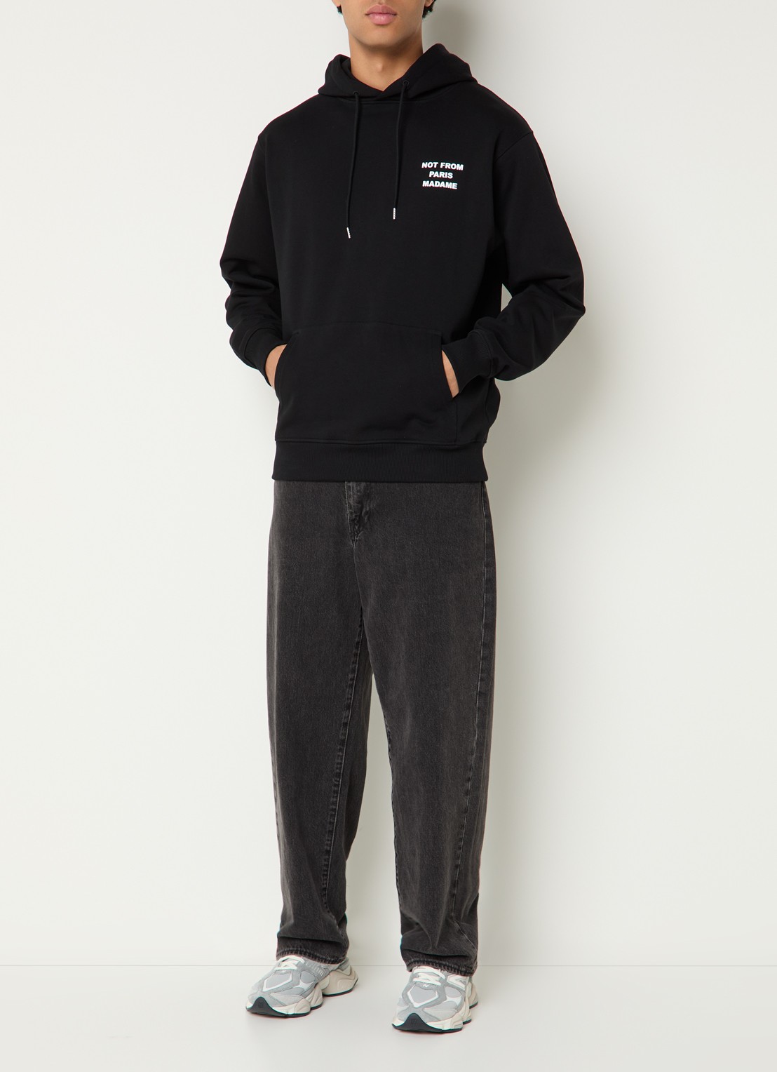 Drôle de Monsieur Hoodie met front- en backprint - voorkant 5 zwart
