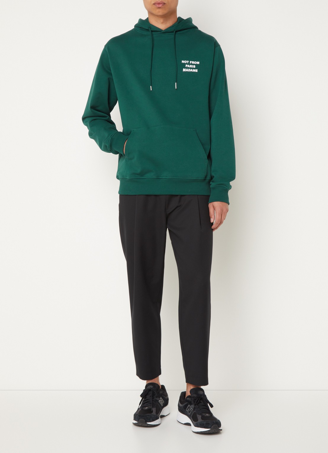Drôle de Monsieur Hoodie met front- en backprint - voorkant 2 donkergroen