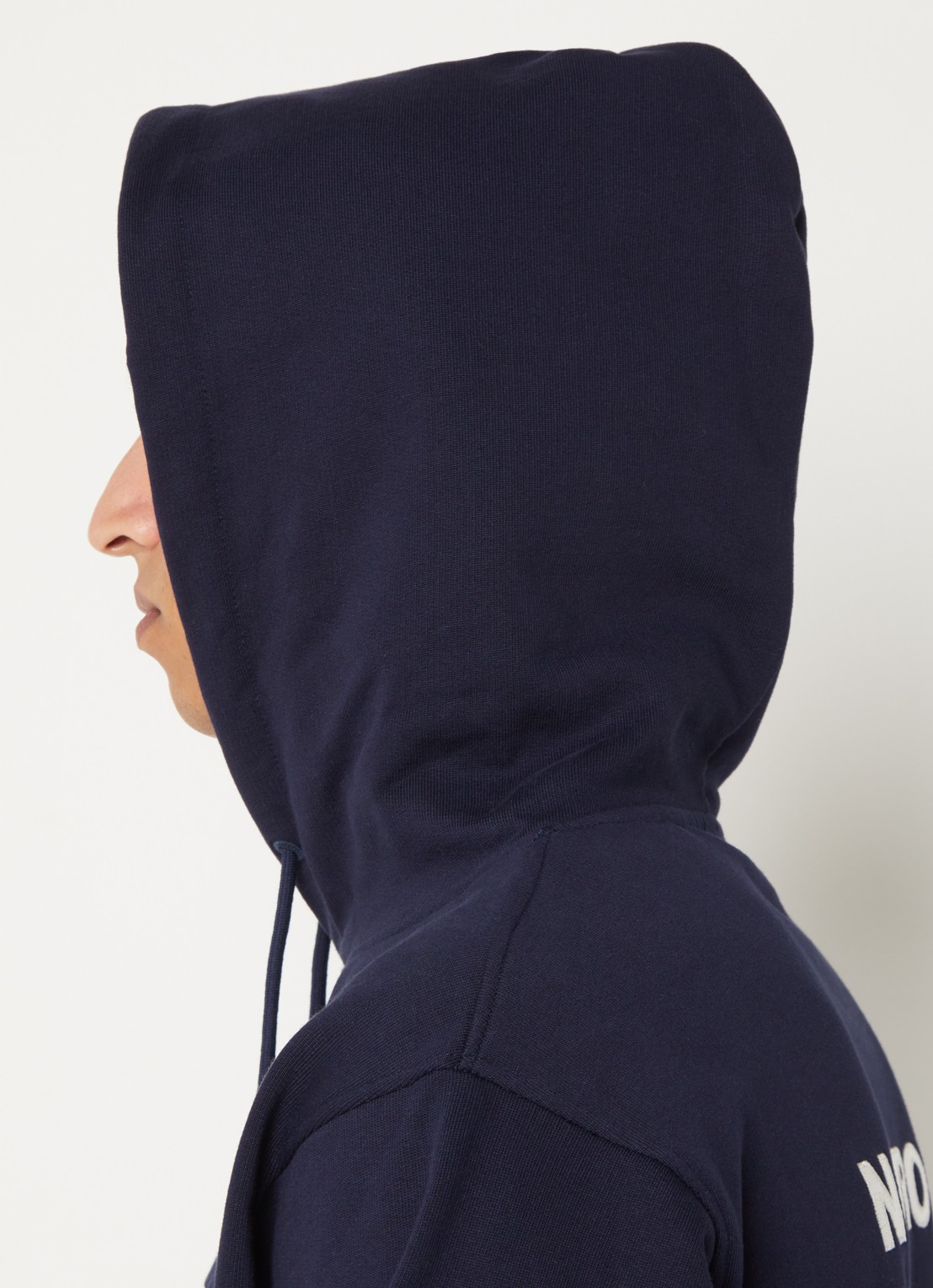 Drôle de Monsieur Hoodie met front- en backprint - detail 3 donkerblauw