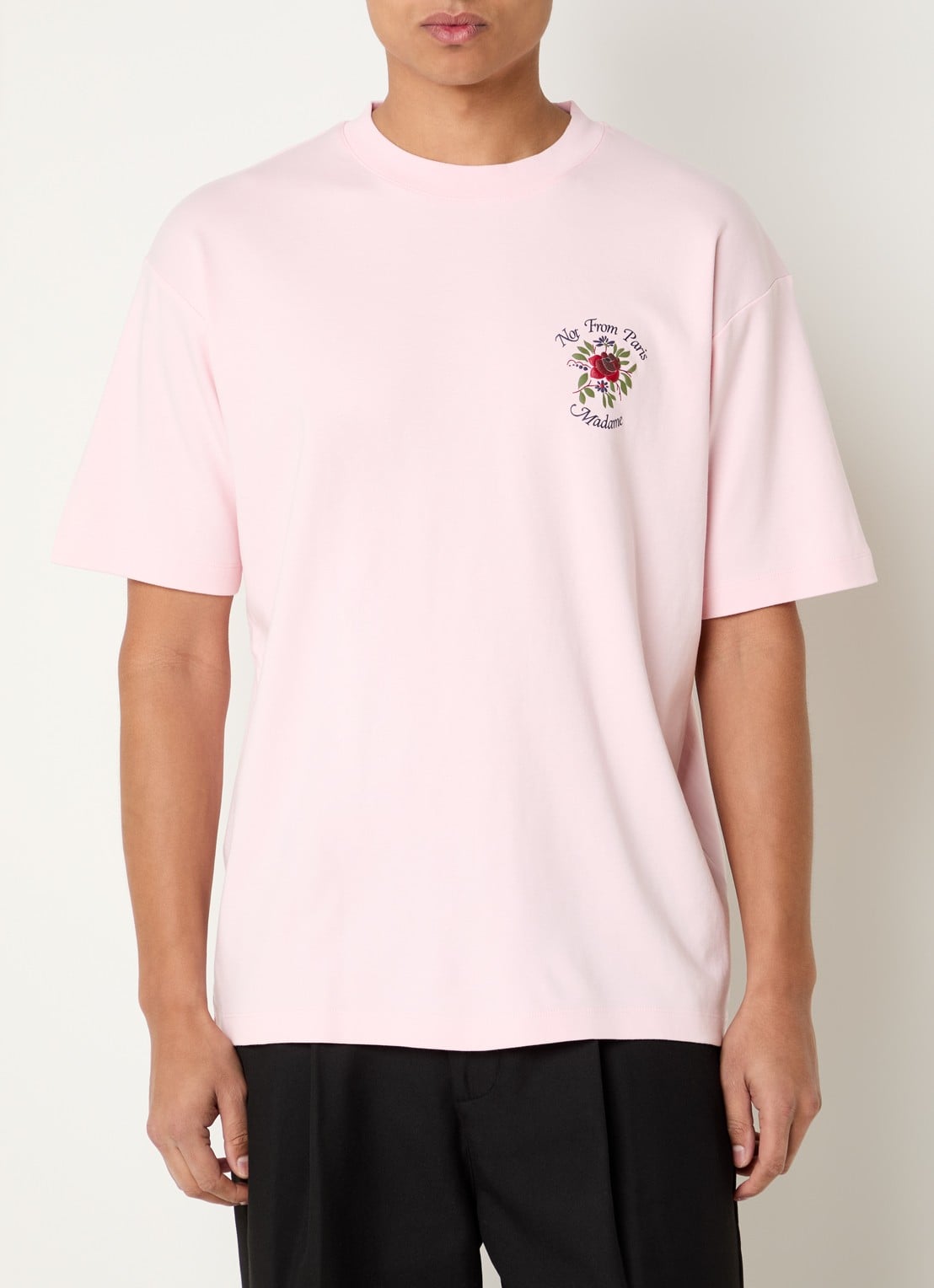 Drôle de Monsieur Slogan Rose T-shirt met logo- en backprint - achterkant lichtroze