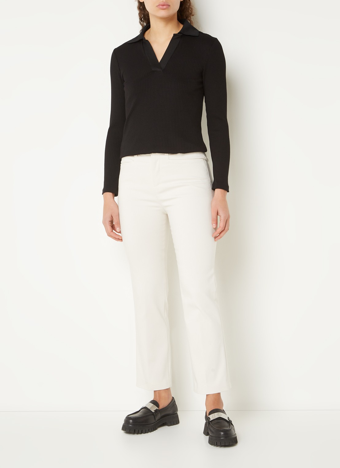 DRYKORN Basket high waist slim fit cropped pantalon met coating - voorkant 3 creme