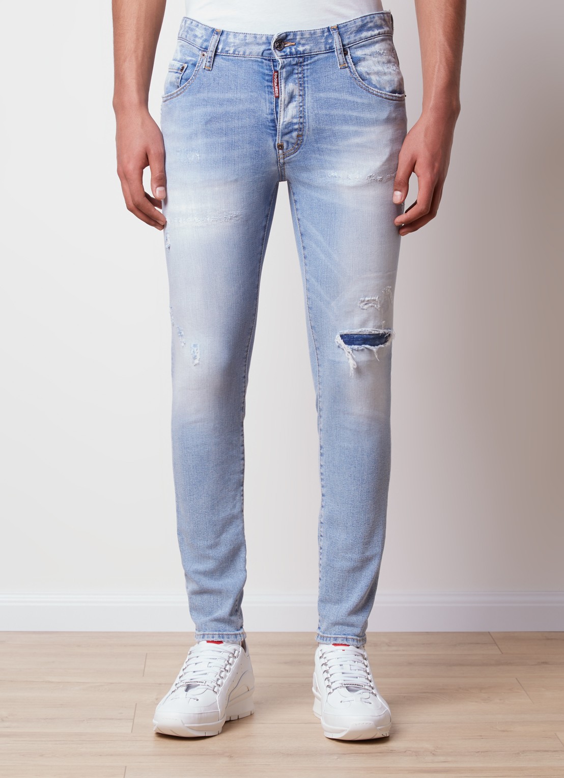 Dsquared2 Skinny jeans met lichte wassing en destroyed afwerking - detail 2 indigo