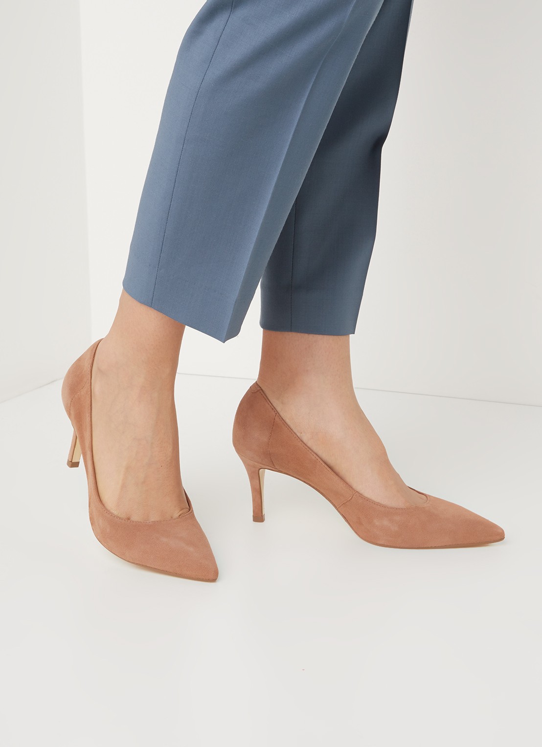Dune London Andina pump van suède  - voorkant 2 camel