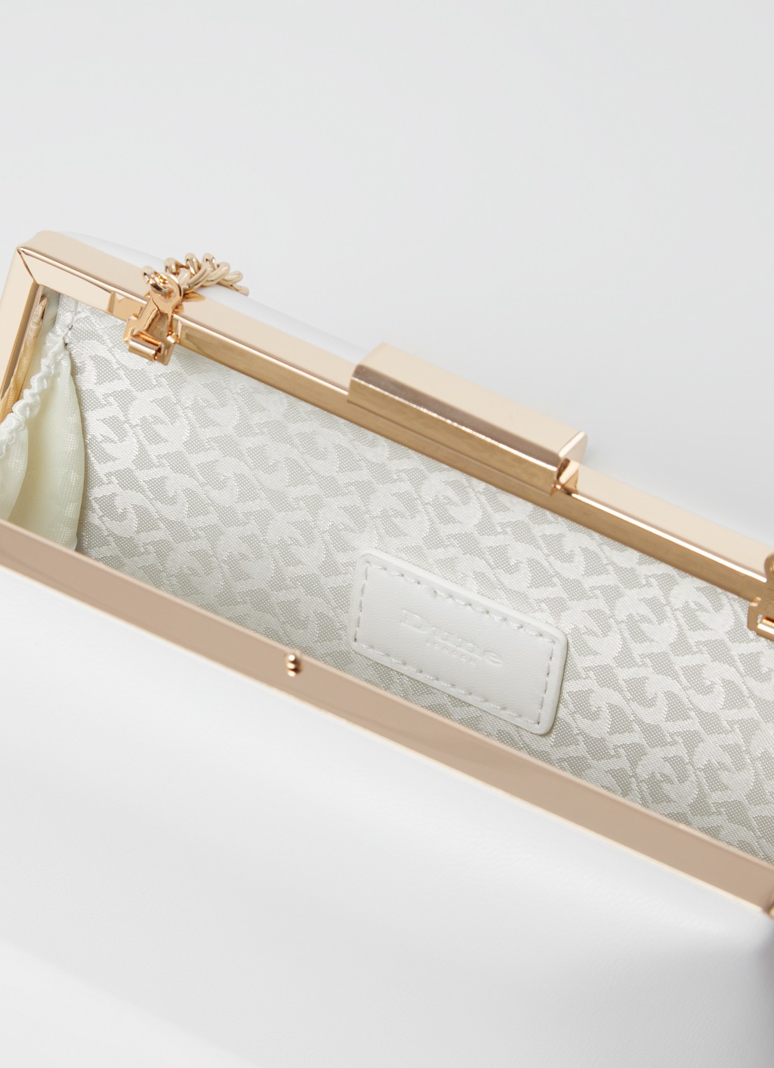 Dune London Bellaria clutch met afneembare schouderriem - detail 2 wit