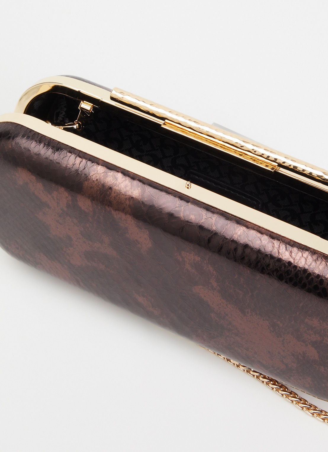 Dune London Body clutch van leer - detail donkerbruin