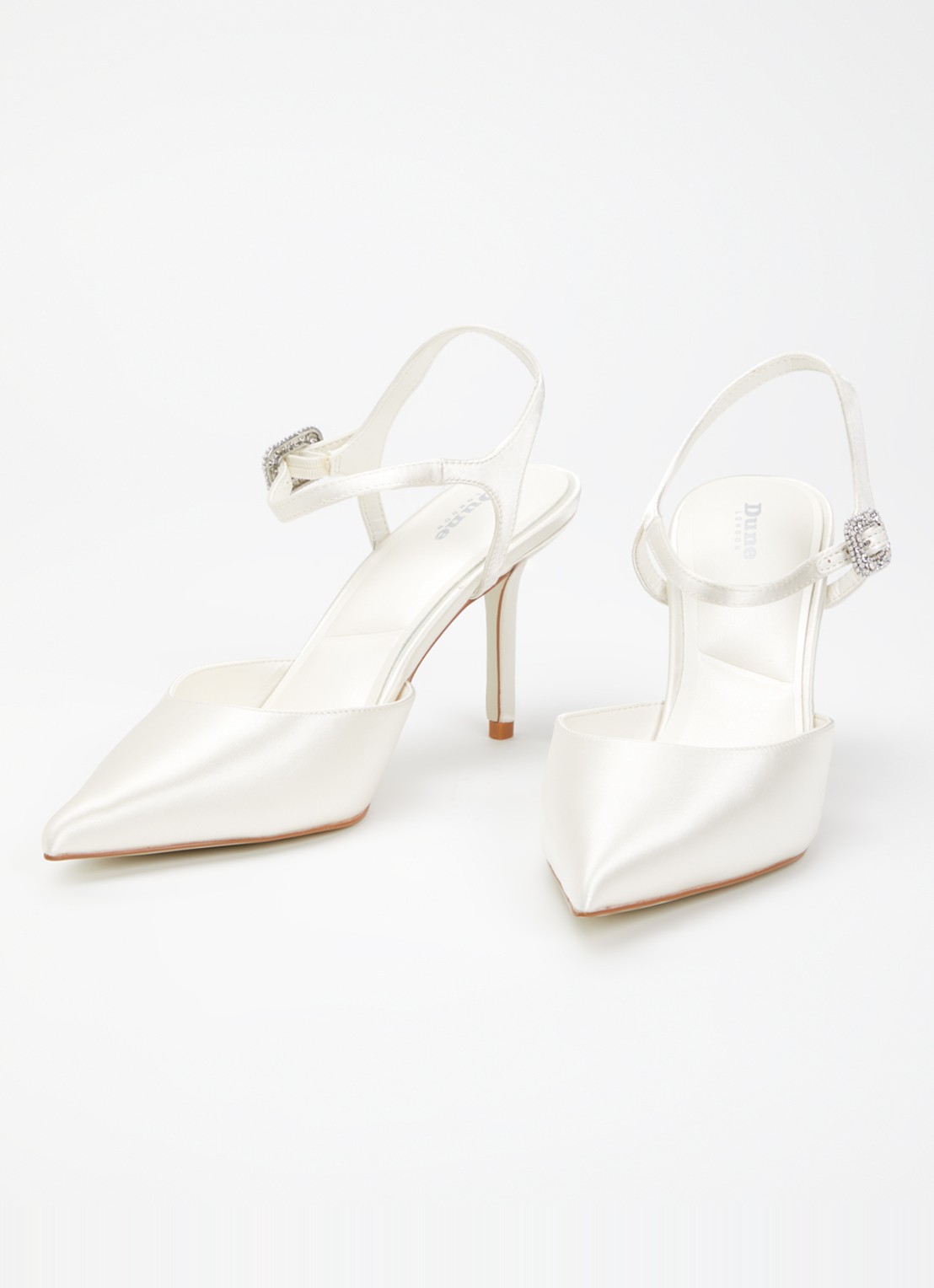 Dune London Celebrant pump van satijn met strass - detail 3 gebroken wit