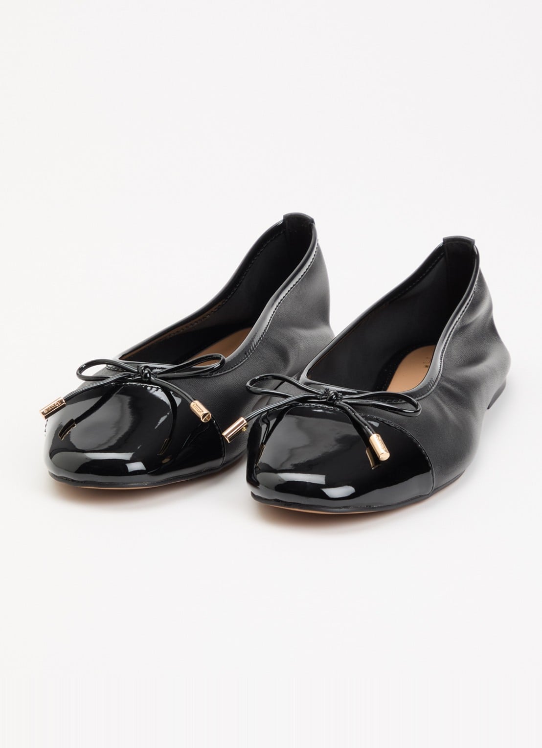 Dune London Haliah ballerina van leer met strikdetail - detail 2 zwart