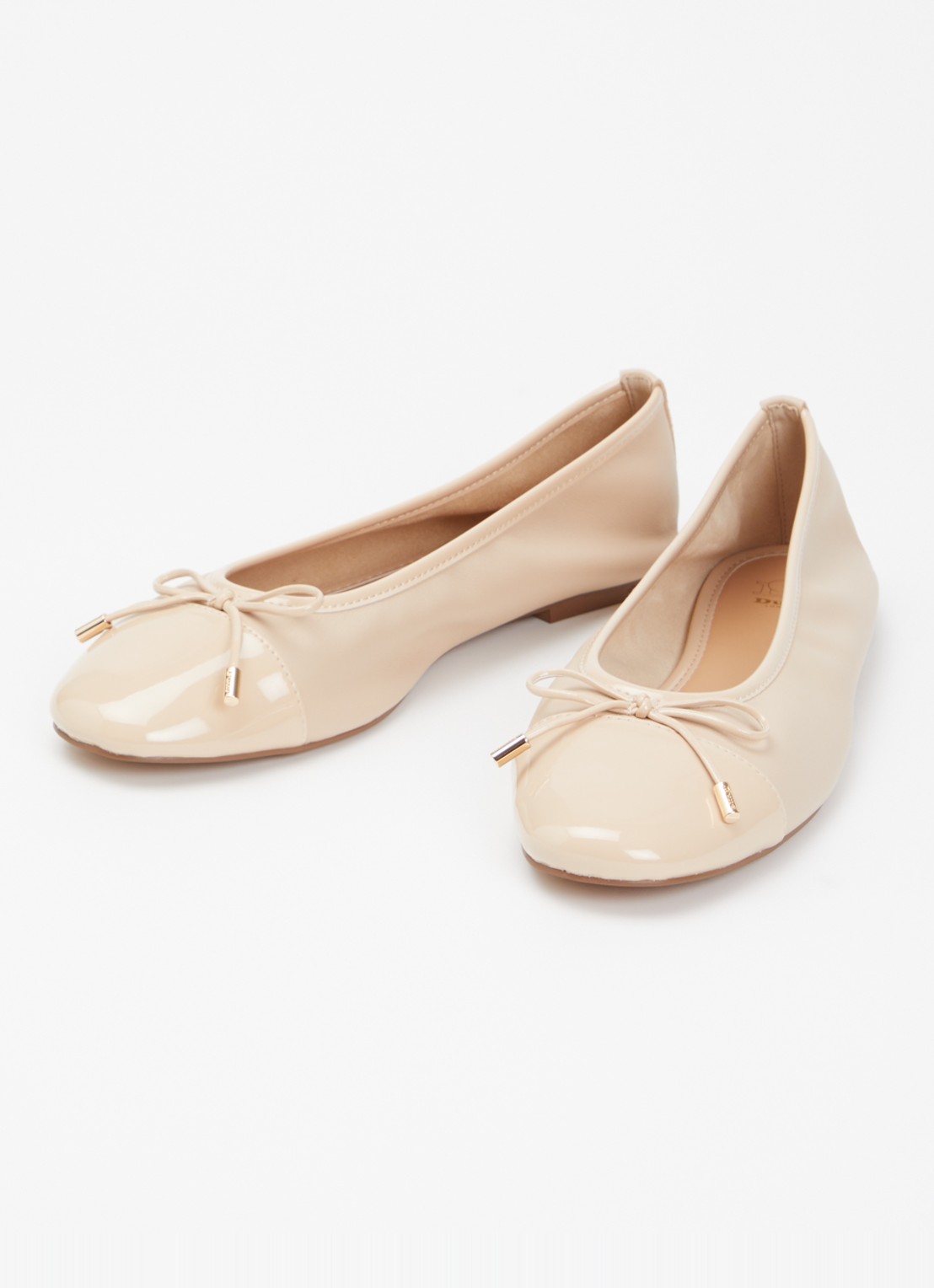 Dune London Haliah ballerina van leer met strikdetail - detail 2 beige