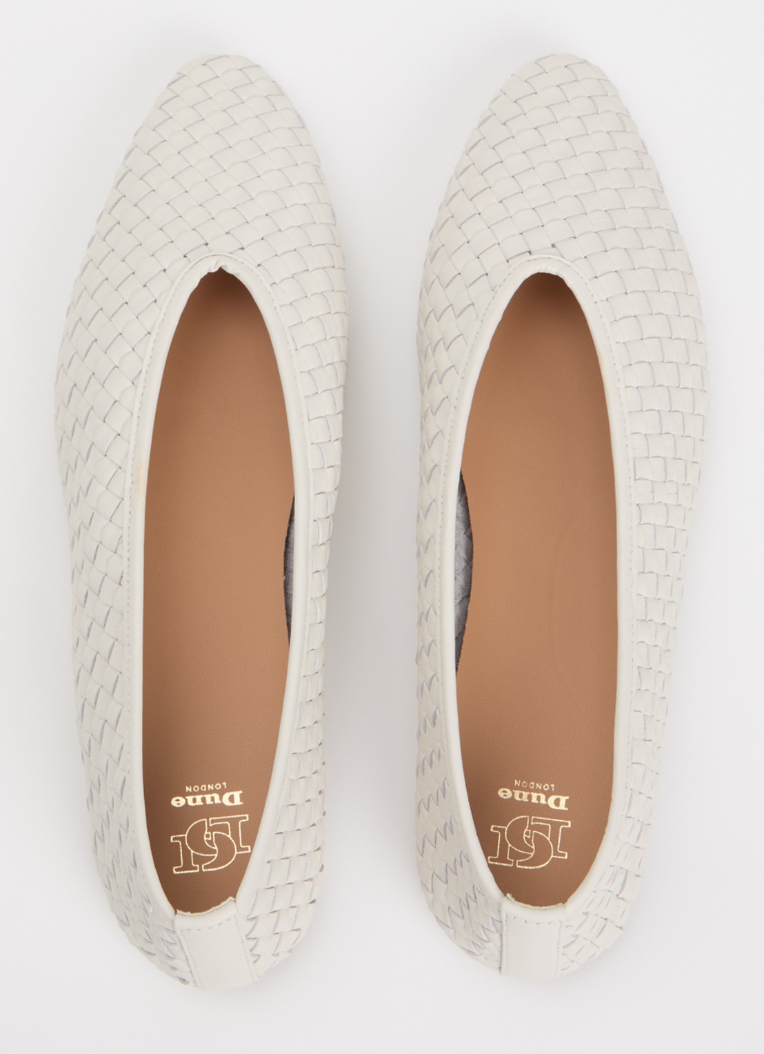 Dune London Henlee ballerina van leer met gevlochten details - detail 2 gebroken wit