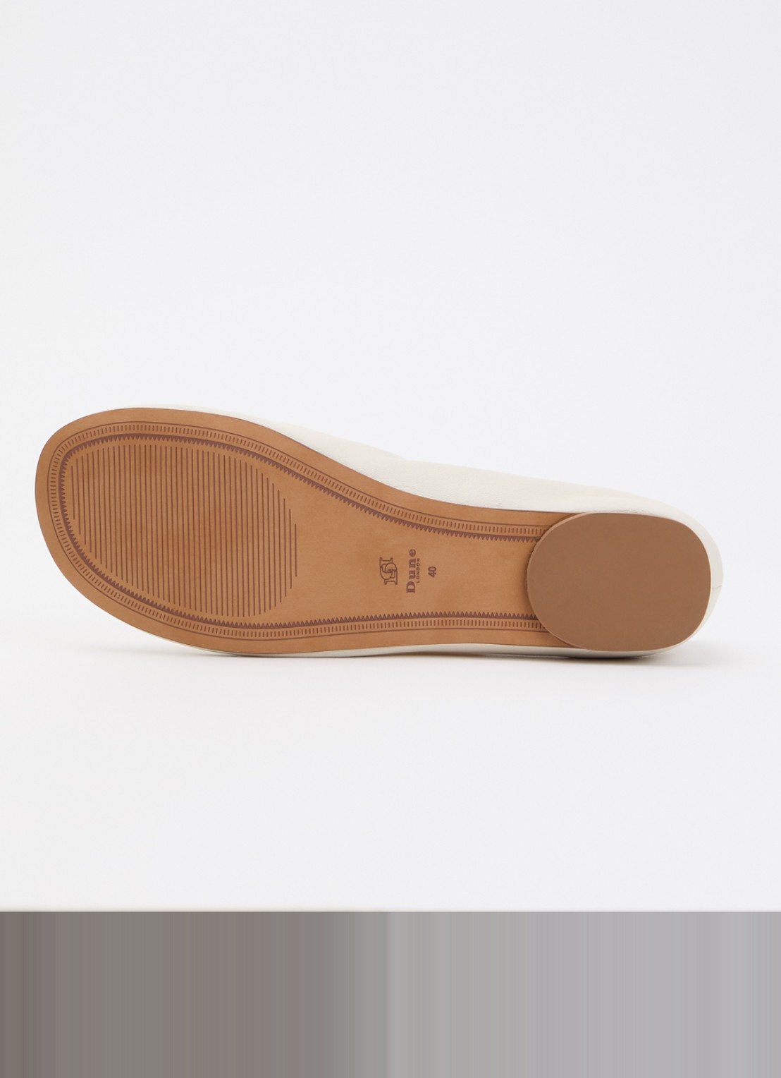 Dune London Highcut ballerina van leer - detail 5 creme
