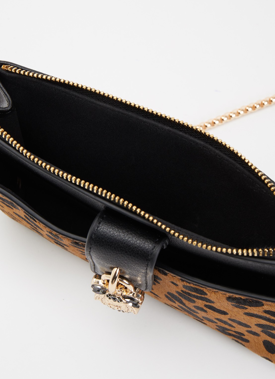 Dune London Kerrie clutch met afneembare schouderriem - detail 3 diepzwart