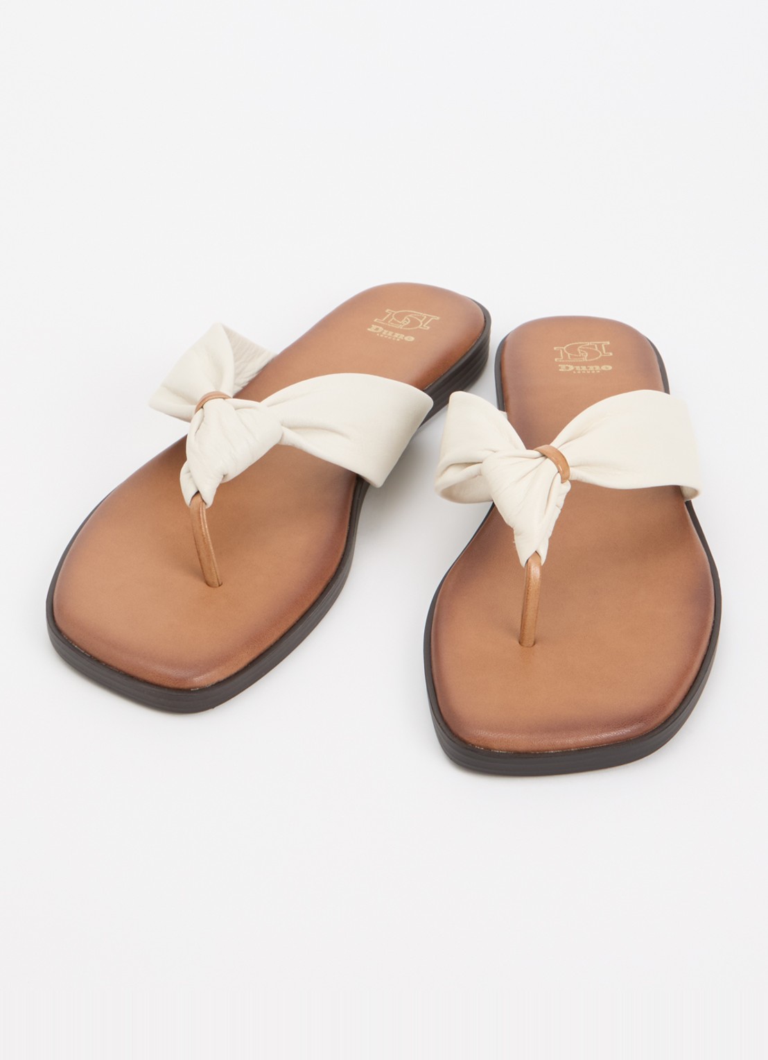 Dune London Looks slipper van leer - detail 2 creme