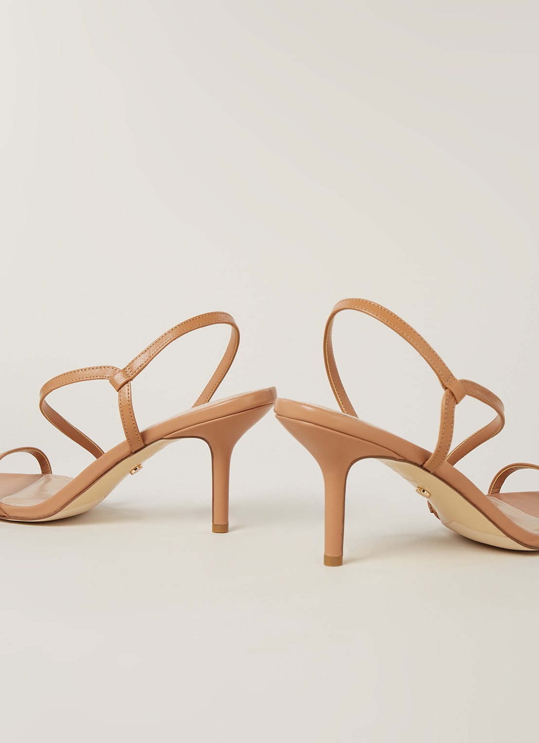 Dune London Mojos sandalette van leer - detail 3 camel