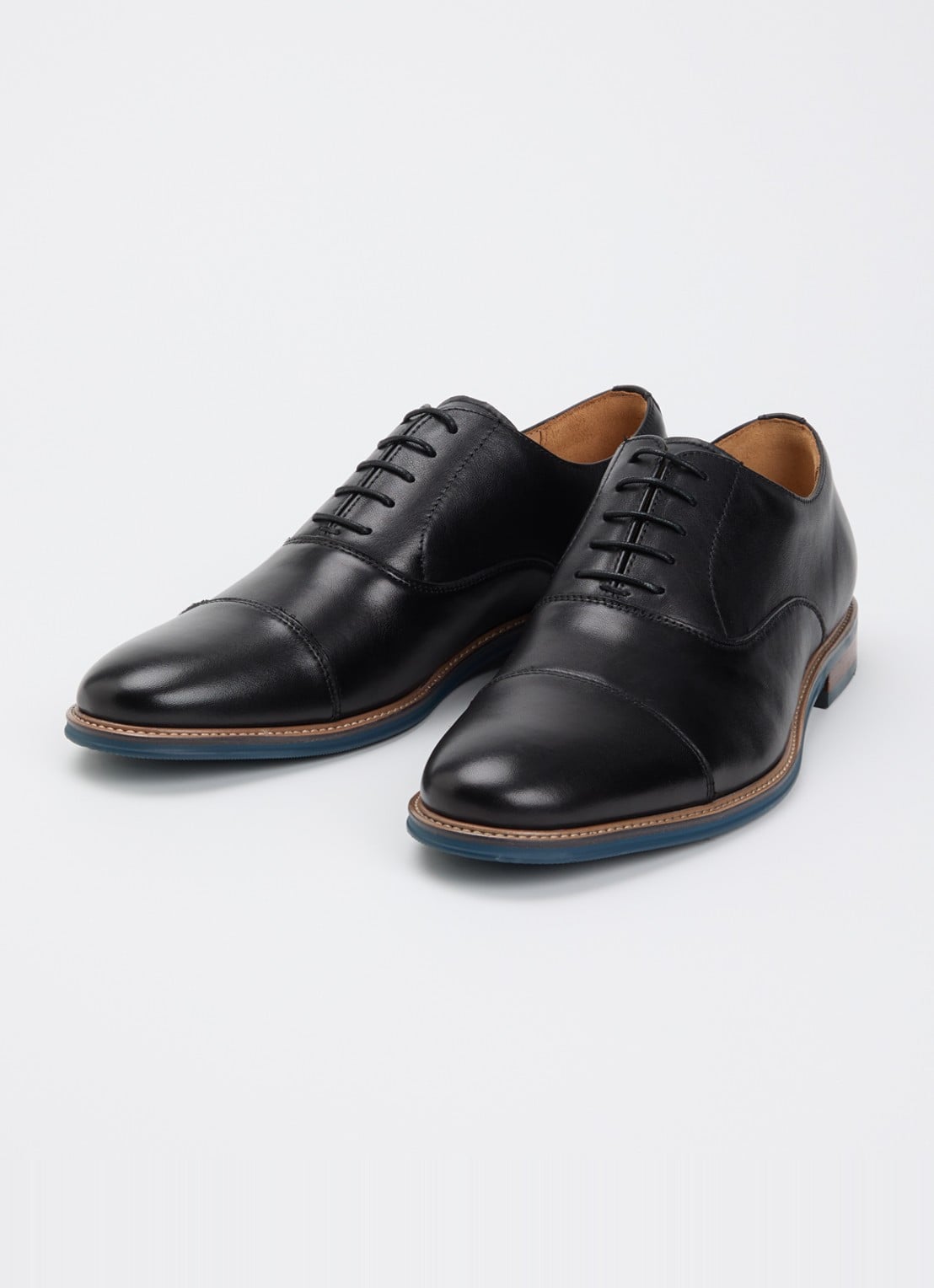 Dune London Stanlakes veterschoen van leer  - detail 2 zwart