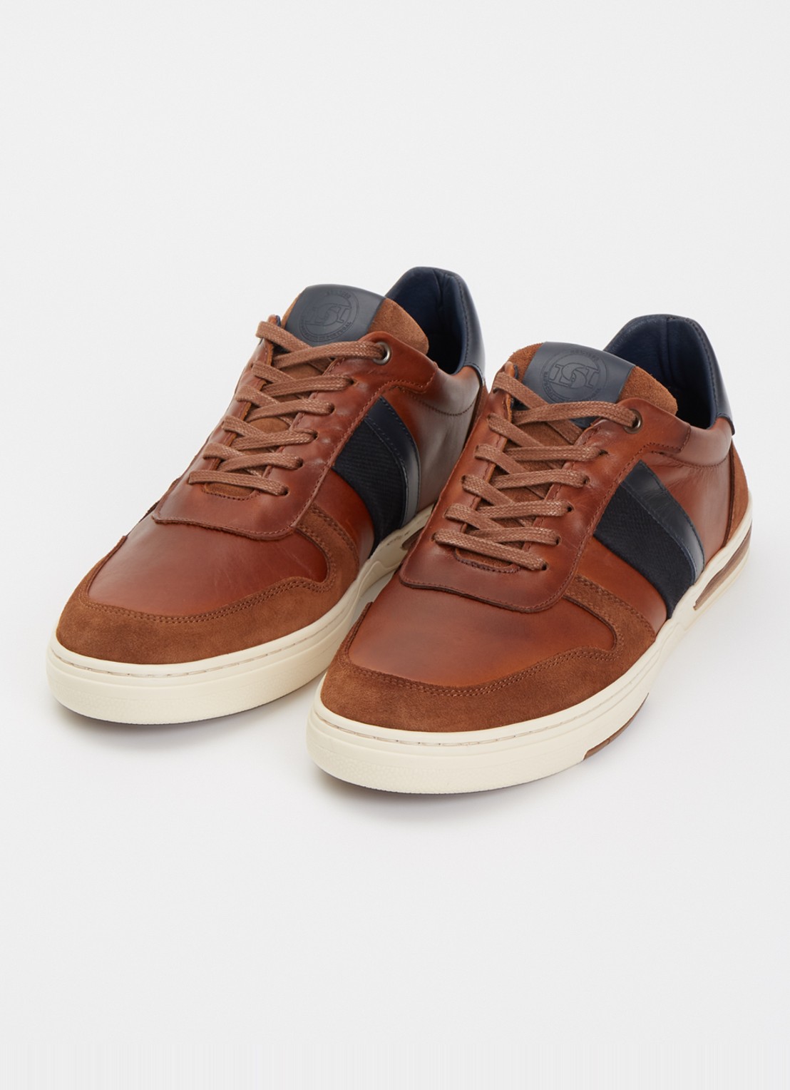 Dune London Terence sneaker van leer met details van suède - detail oranjebruin