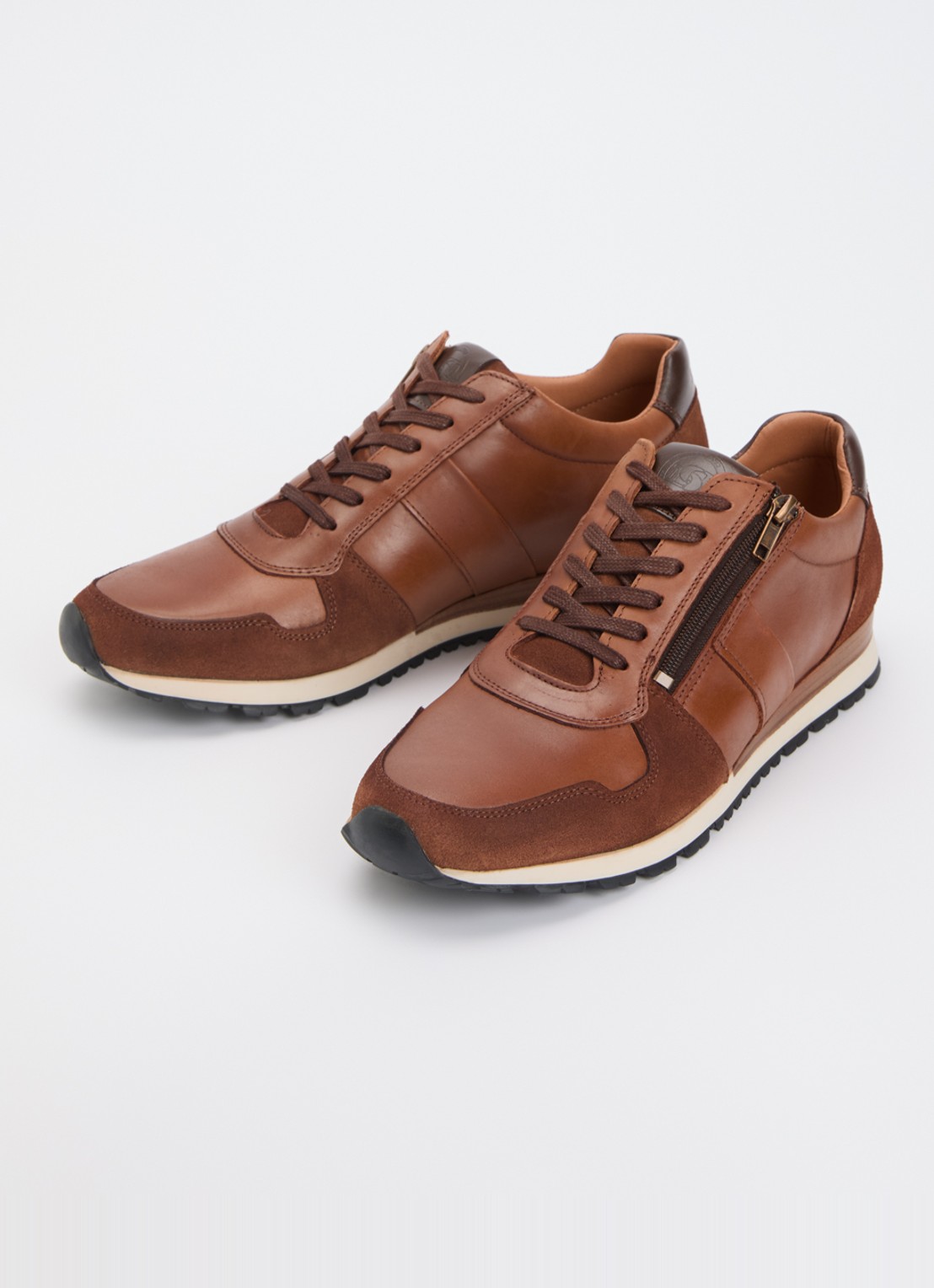 Dune London Thame sneaker van leer met ritsdetail  - detail 3 bruin