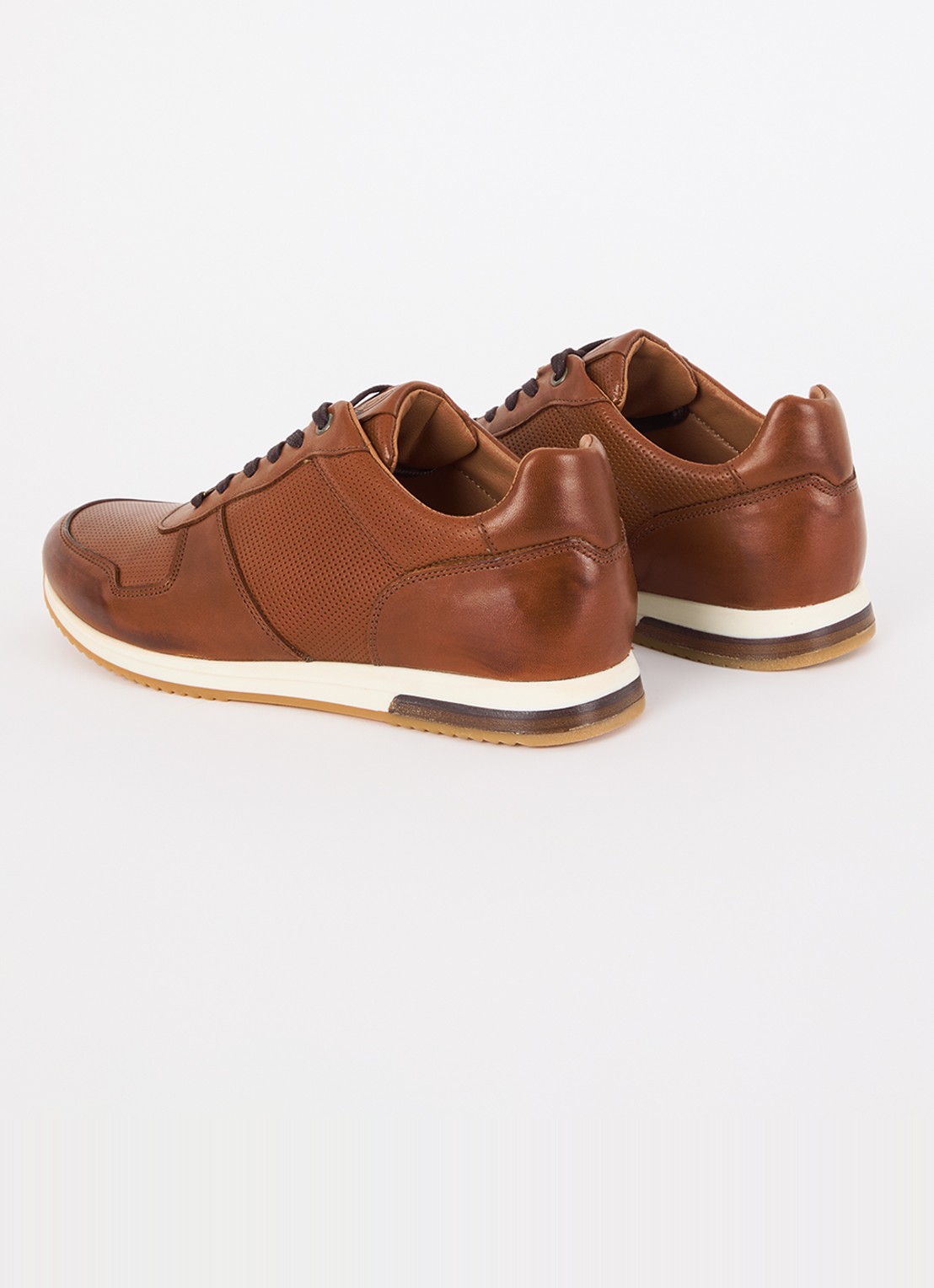Dune London Trilogy sneaker van leer - achterkant 5 oranjebruin