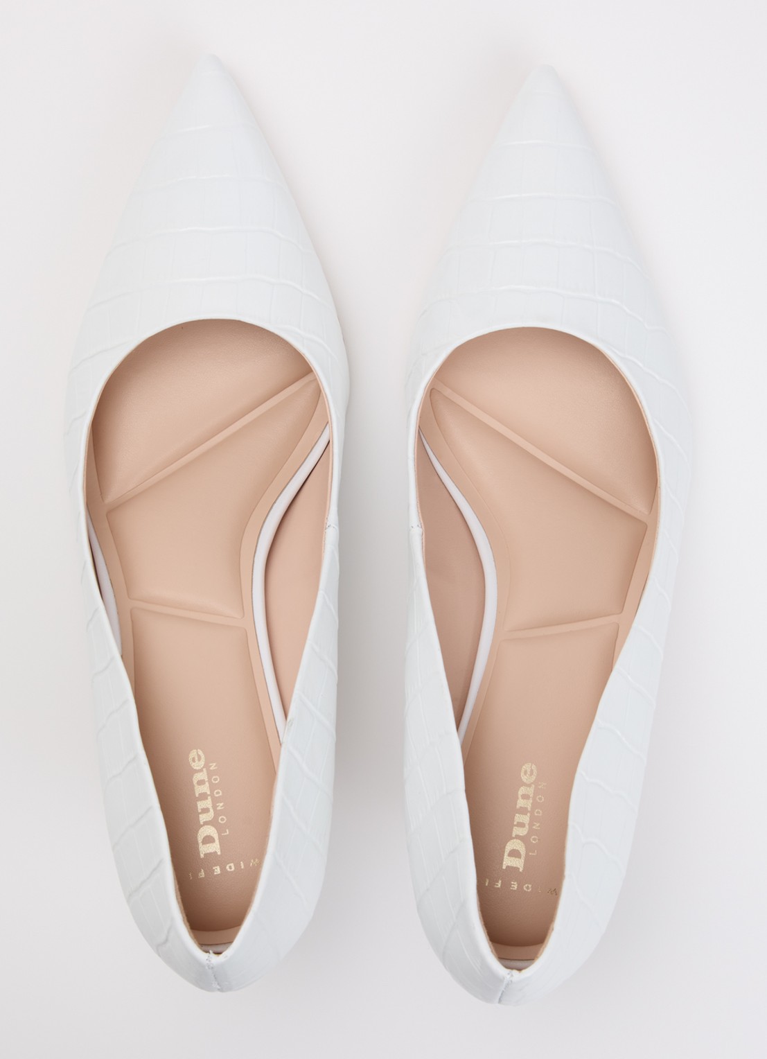 Dune London Wide Fit Achievable pump  - detail 4 wit