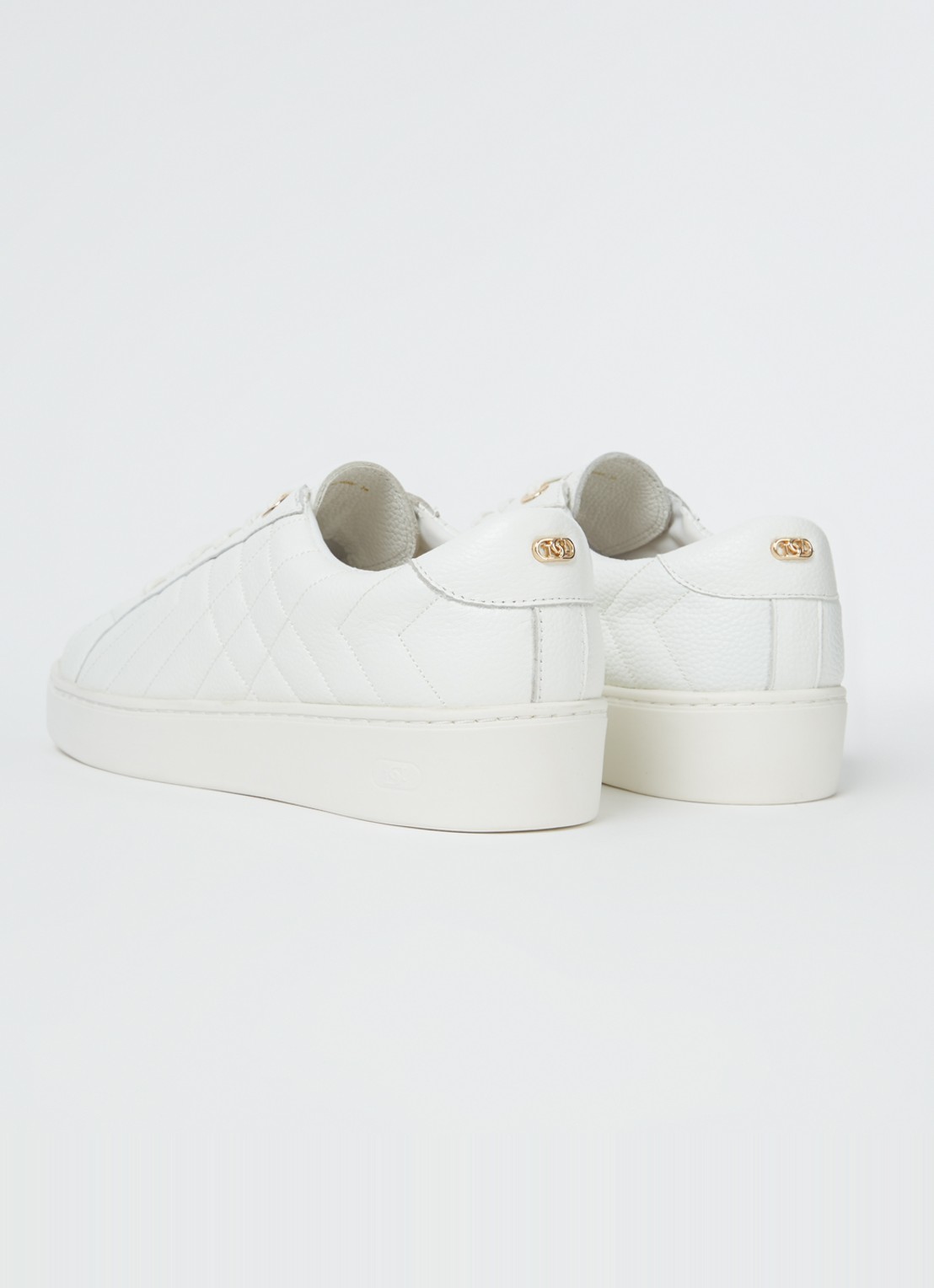 Dune London Wide Fit Egent sneaker van leer met quilt patroon  - achterkant wit