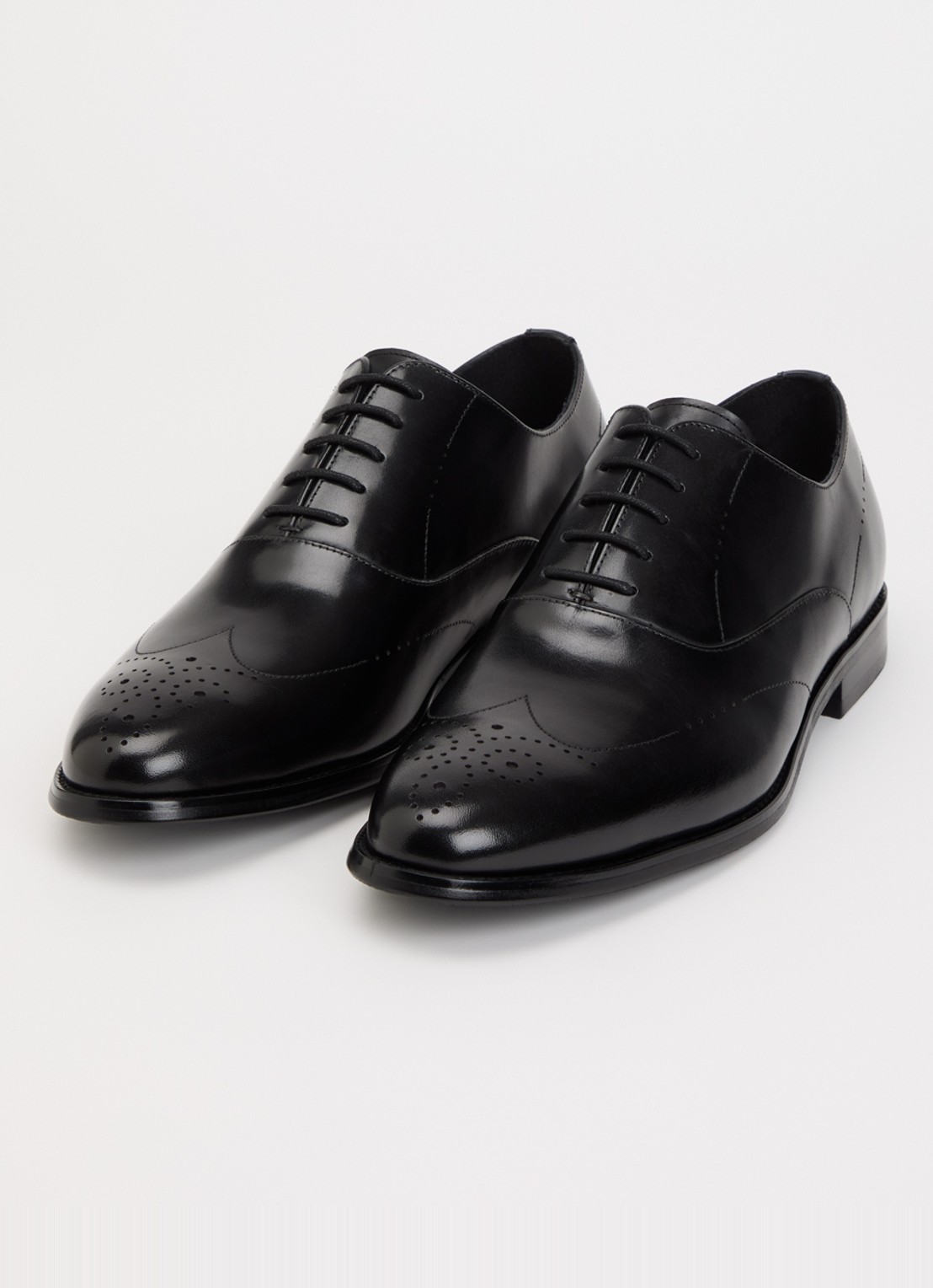 Dune London Wide Fit Shaay brogue van leer - detail zwart