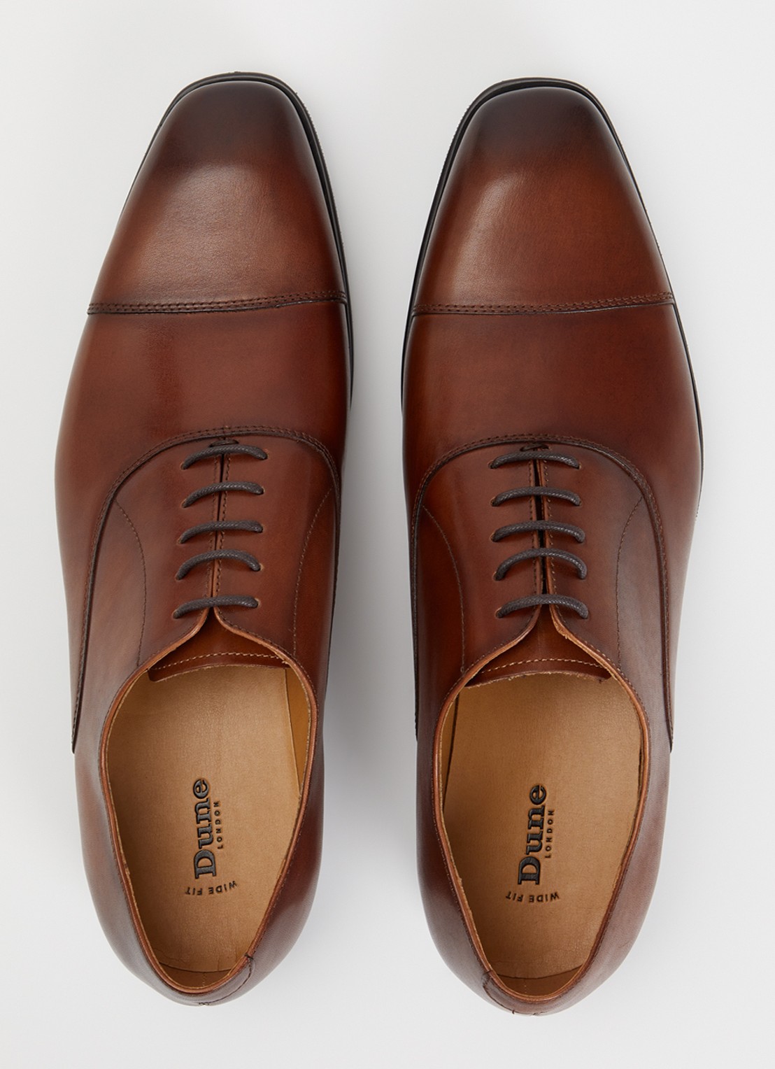 Dune London Wide Fit Solver veterschoen van leer met lakfinish - detail 2 oranjebruin