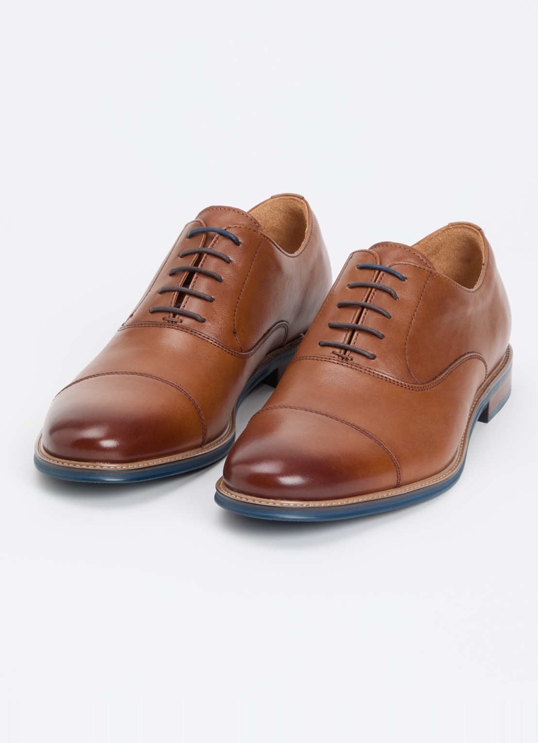 Dune London Wide Fit Stanlakes veterschoen van leer - detail 2 cognac