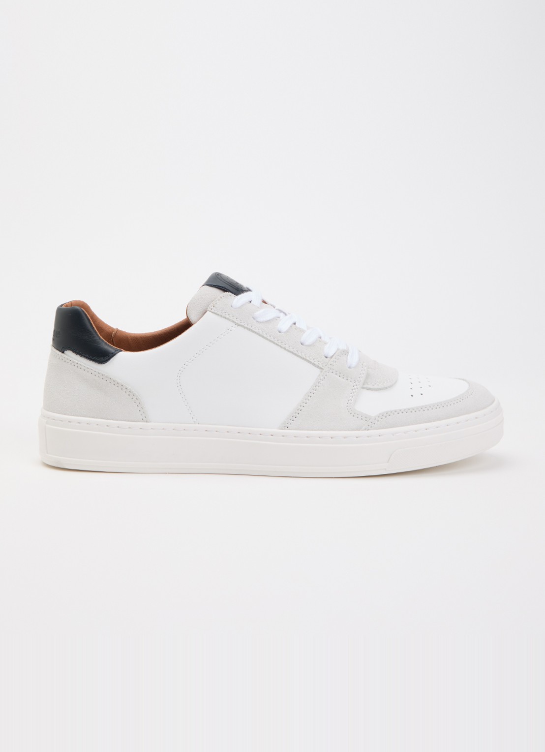 Dune London Wide Fit Tawly sneaker van leer met suède details - voorkant wit