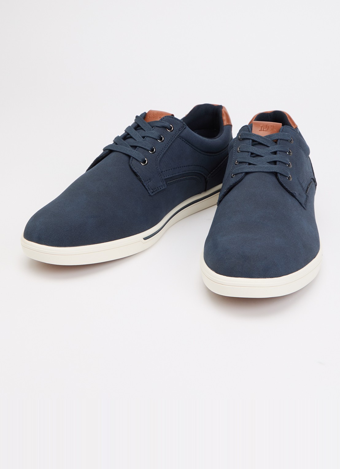 Dune London Wide Fit Tommus sneaker - detail donkerblauw