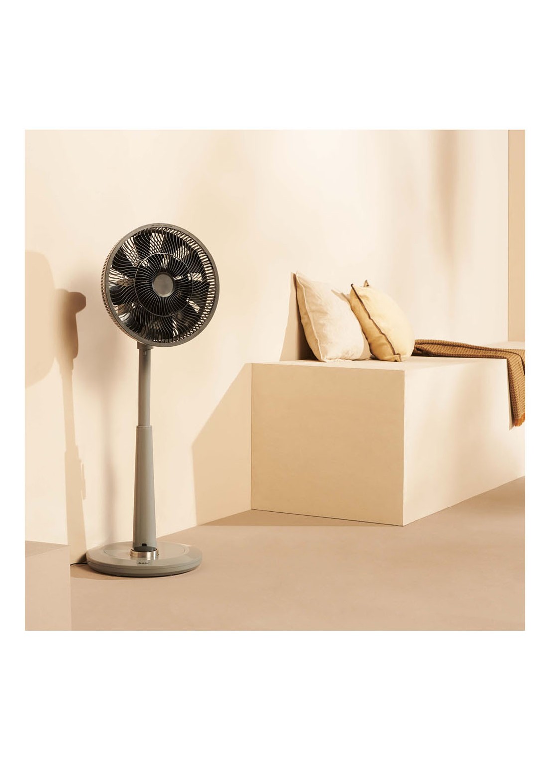 Duux Whisper vloerventilator DXCF09, 73 - 95 cm hoog - detail 3 grijs