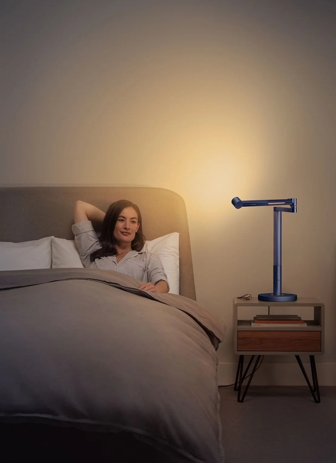 Dyson Dyson Solarcycle Morph™ bureaulamp - Pruisisch Blauw / Koper - voorkant 5 blauw