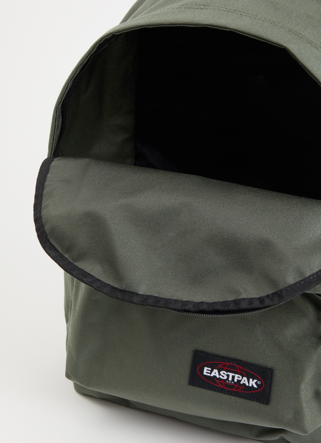 Eastpak Day Office rugzak met 16 inch laptopvak  - detail 2 donkergroen