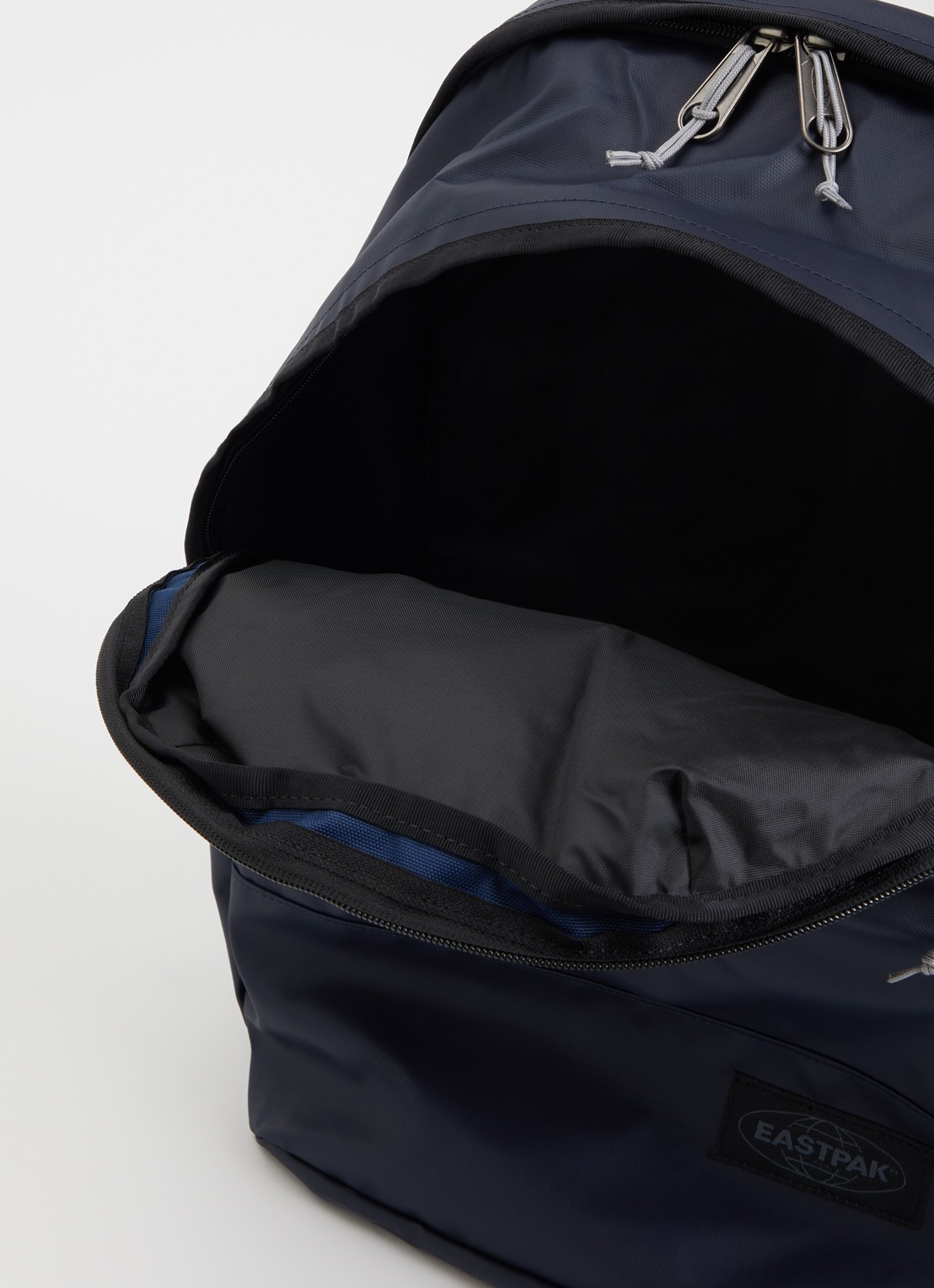 Eastpak Tarp rugzak met 16 inch laptopvak  - detail 2 donkerblauw