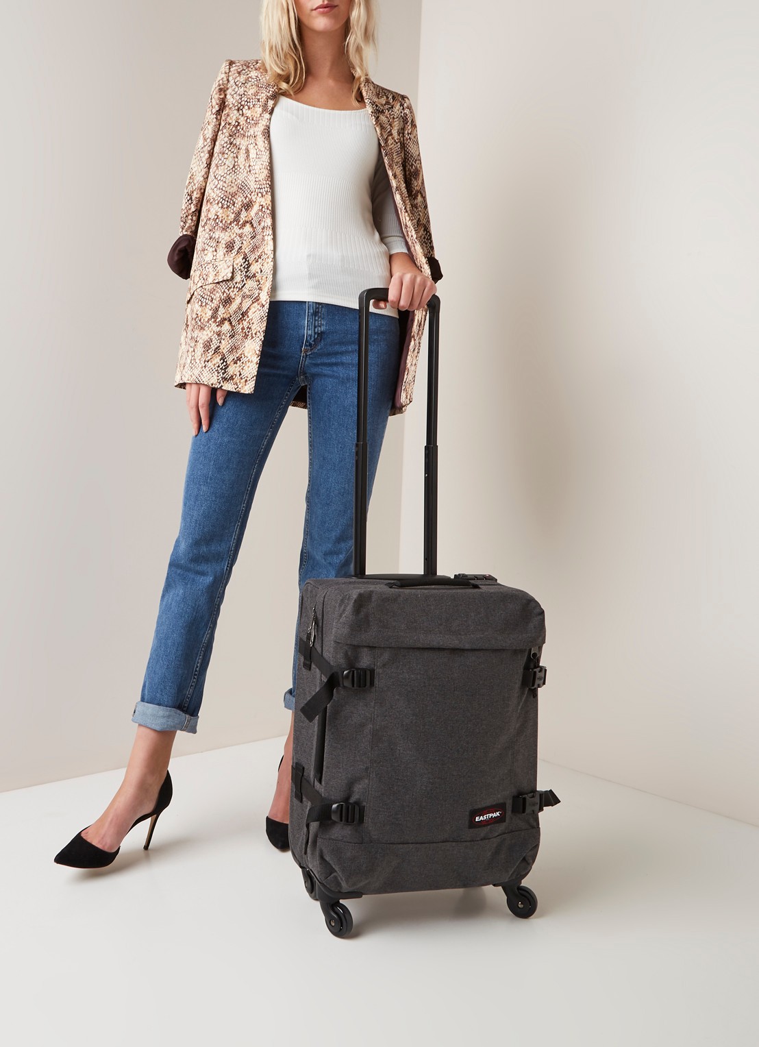 Eastpak Trans 4 spinner 54 cm  - voorkant 2 antraciet