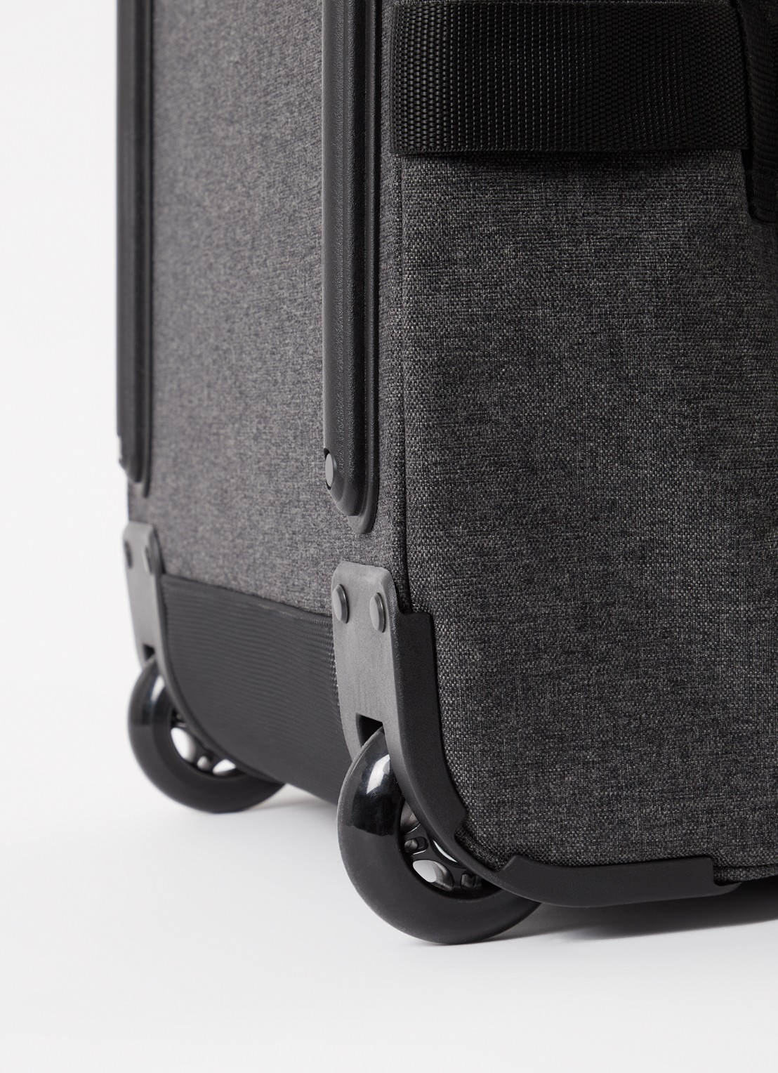 Eastpak Tranverz L trolley 79 cm - detail 2 zwart