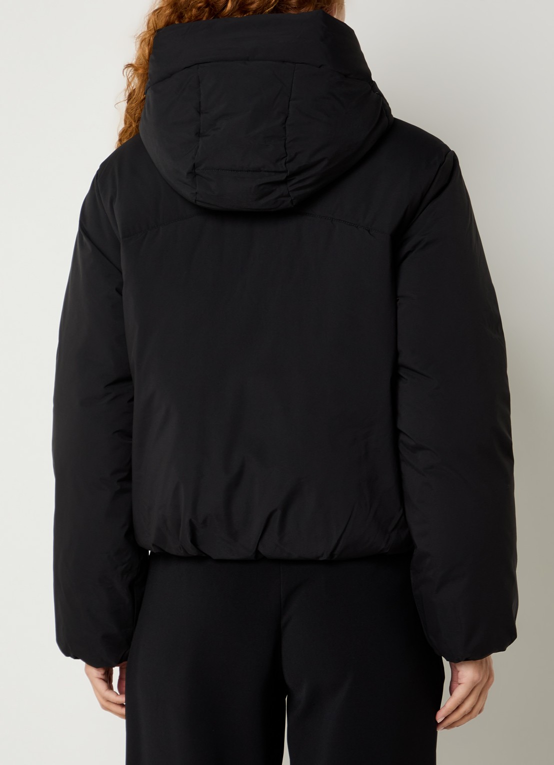 Elvine Annebelle puffer jack met afneembare capuchon - achterkant 2 zwart
