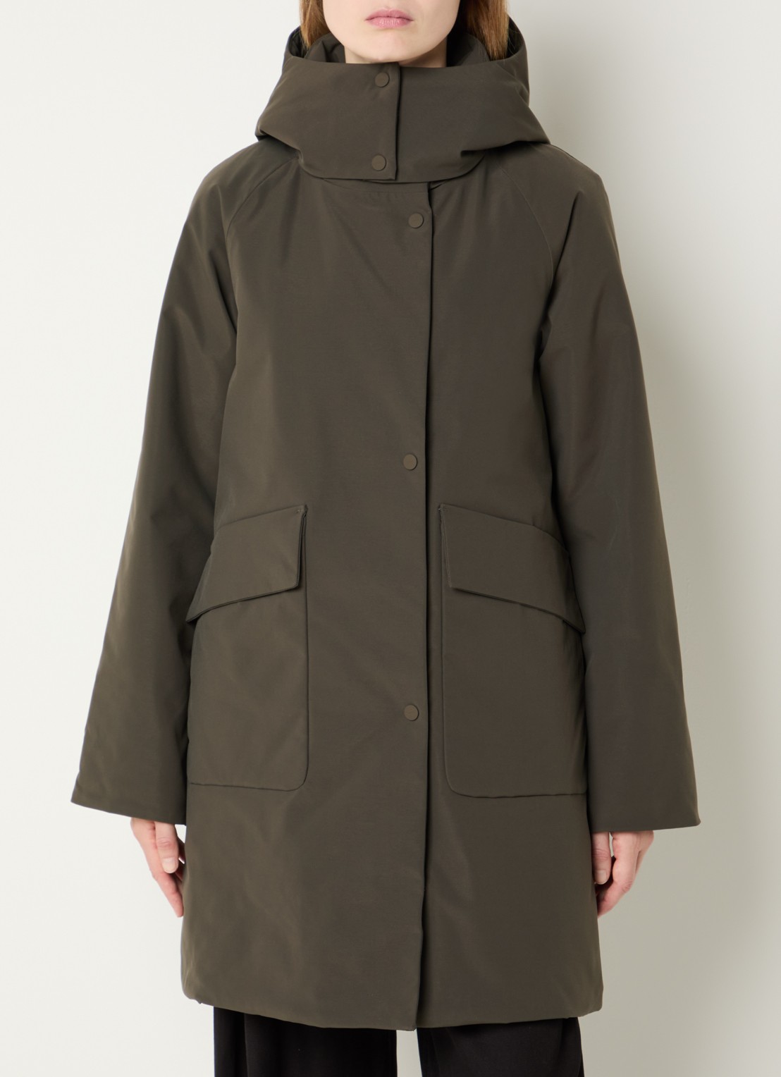 Elvine Myra gewatteerde parka met afneembare capuchon en waterafstotende coating - detail olijfgroen