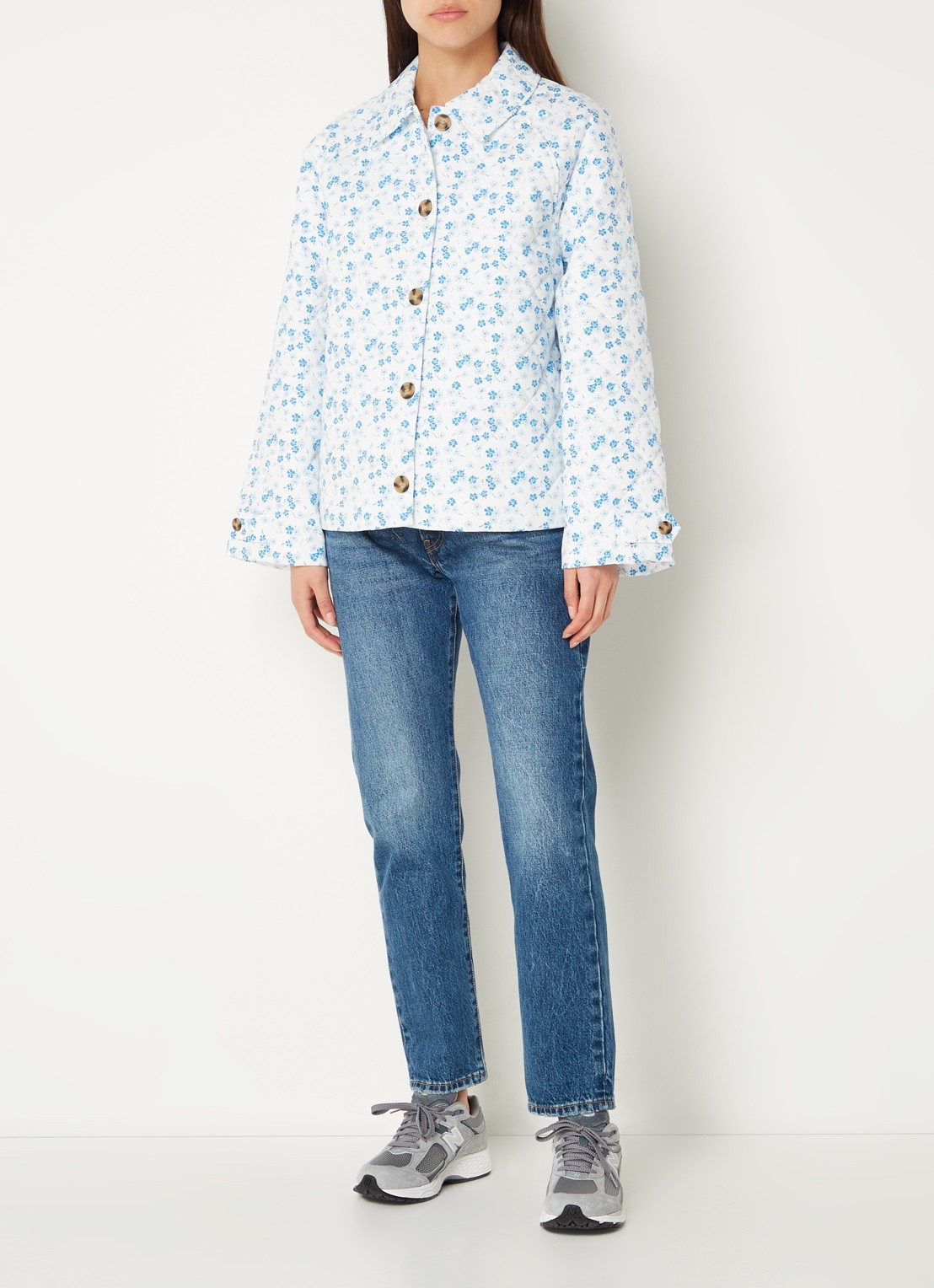 Envii Encamellia gewatteerd jack met bloemenprint - voorkant 4 blauw