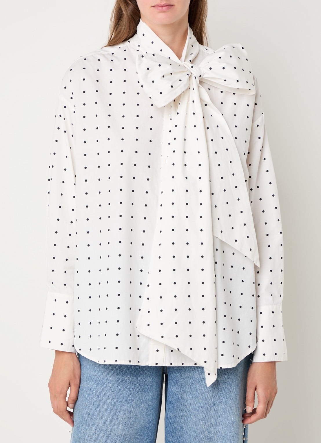 Essentiel Antwerp Imoverit blouse met stippenprint - detail wit
