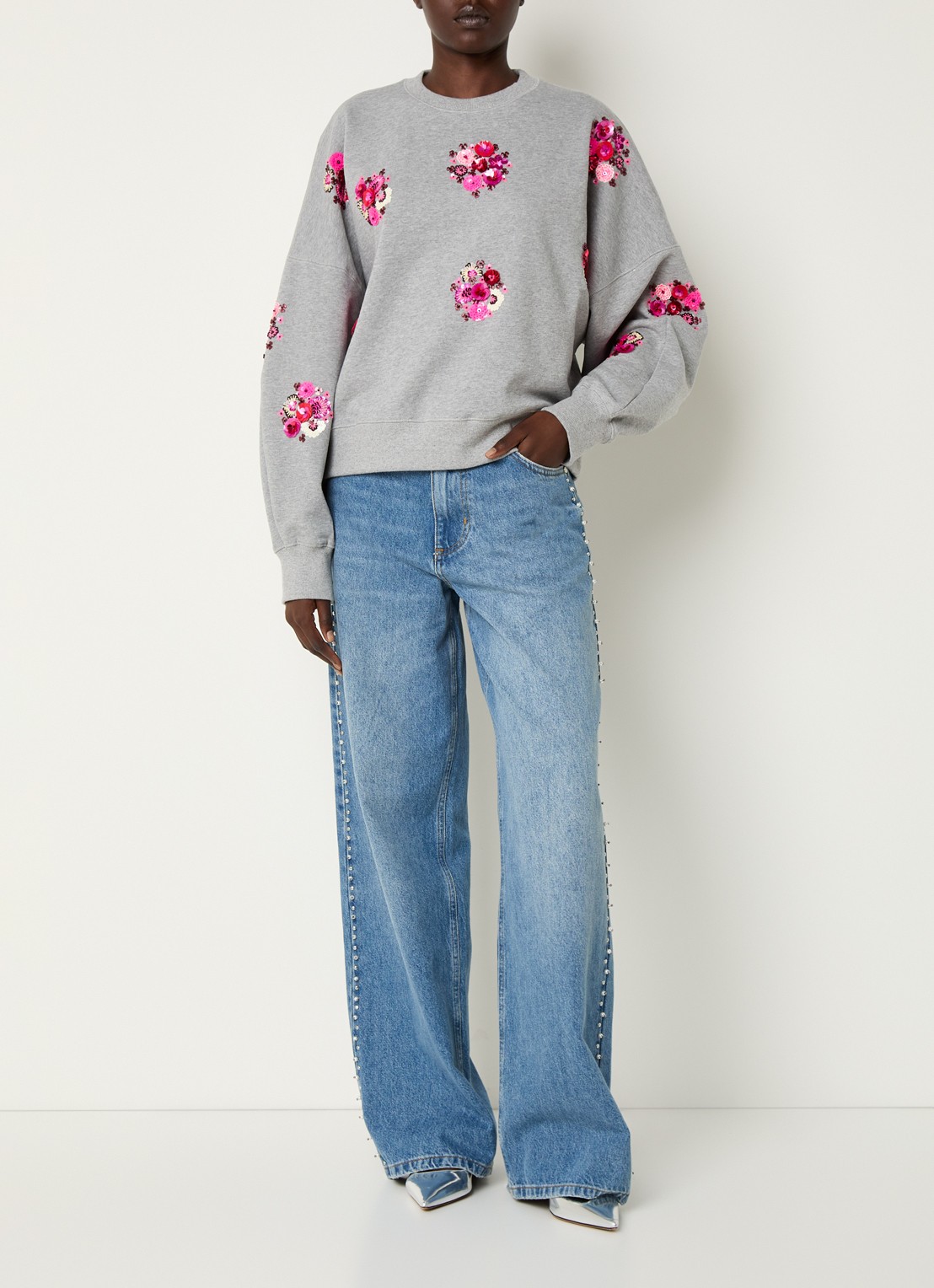 Essentiel Antwerp Itro sweater met pailletten en strass - voorkant 3 grijs