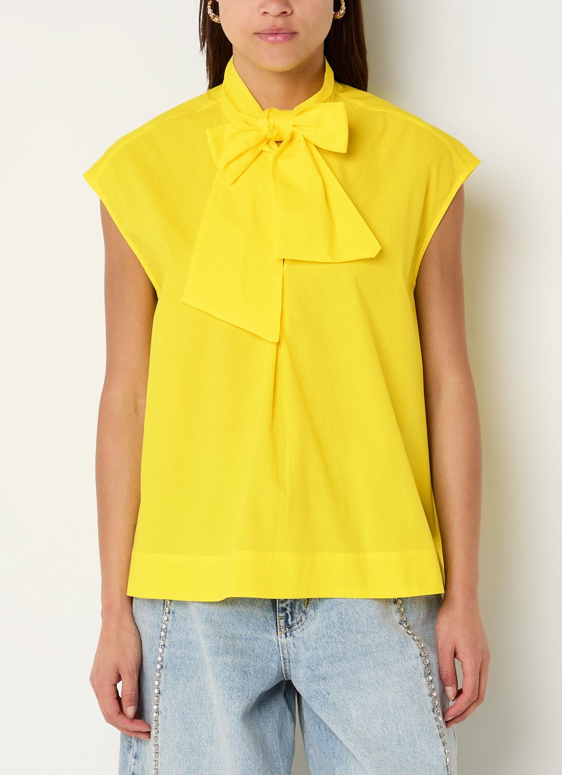 Essentiel Antwerp Jalaysia mouwloze top met strikkraag - detail 4 geel